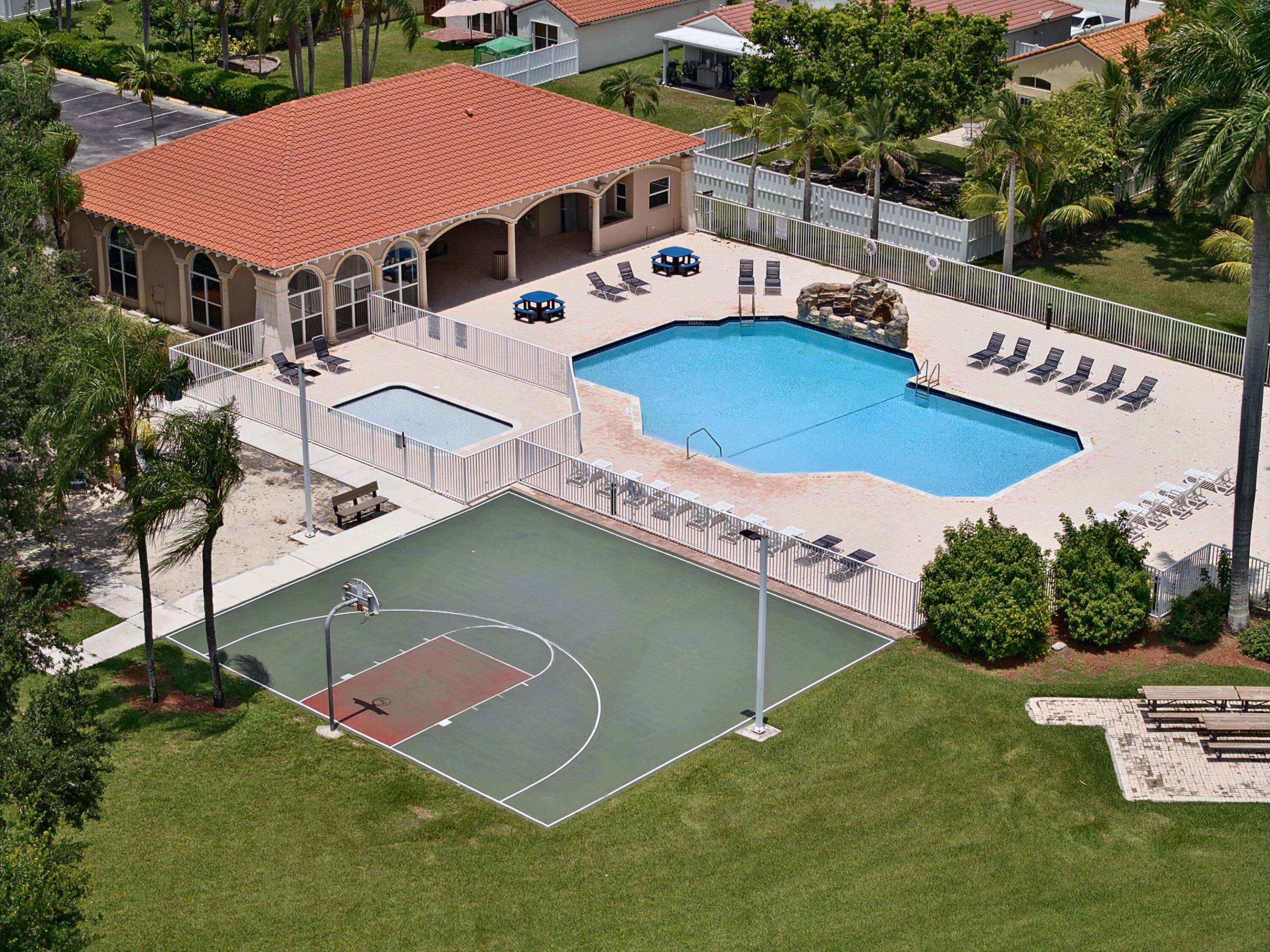 TWIN ACRES - Residential