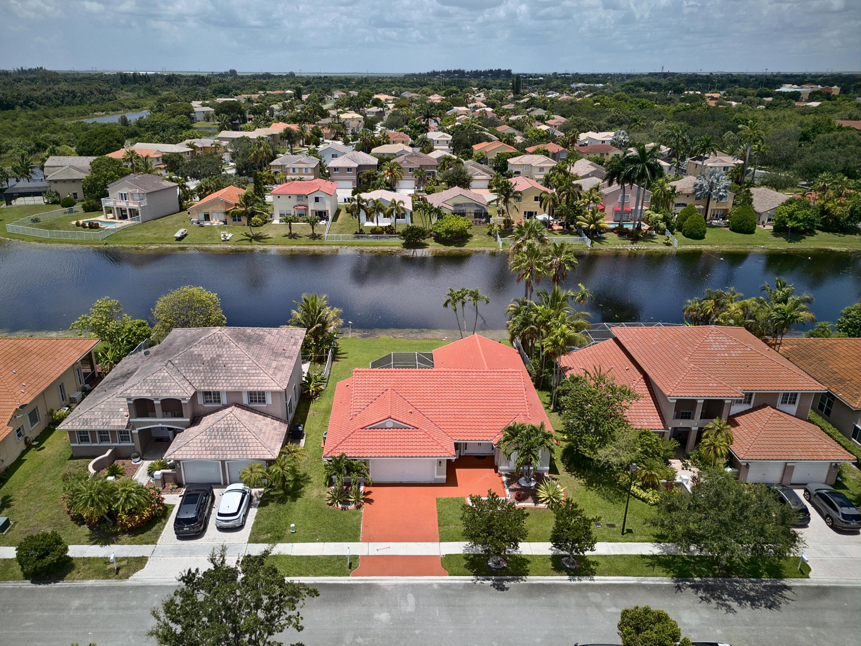 TWIN ACRES - Residential
