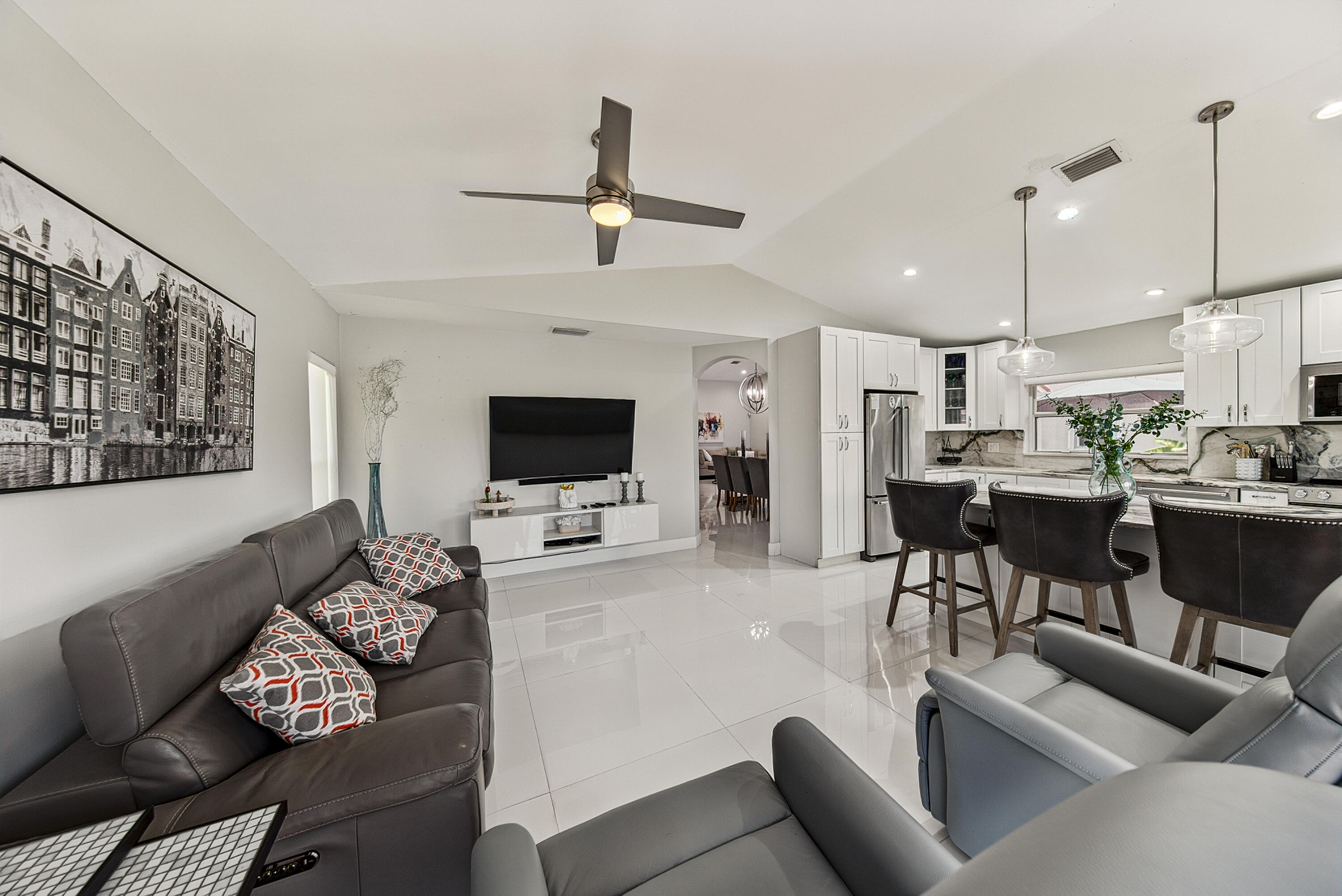 TWIN ACRES - Residential
