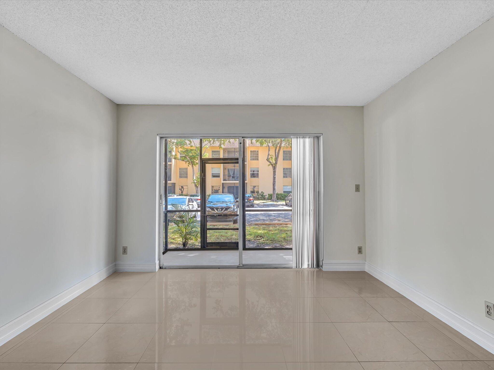 CASA DEL RIO CONDO - Residential Lease