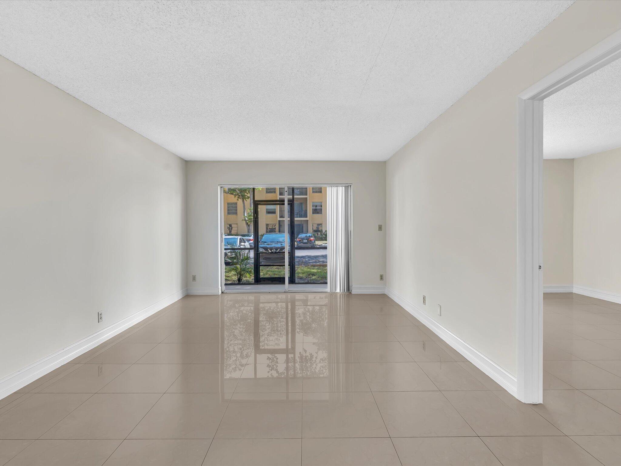 CASA DEL RIO CONDO - Residential Lease