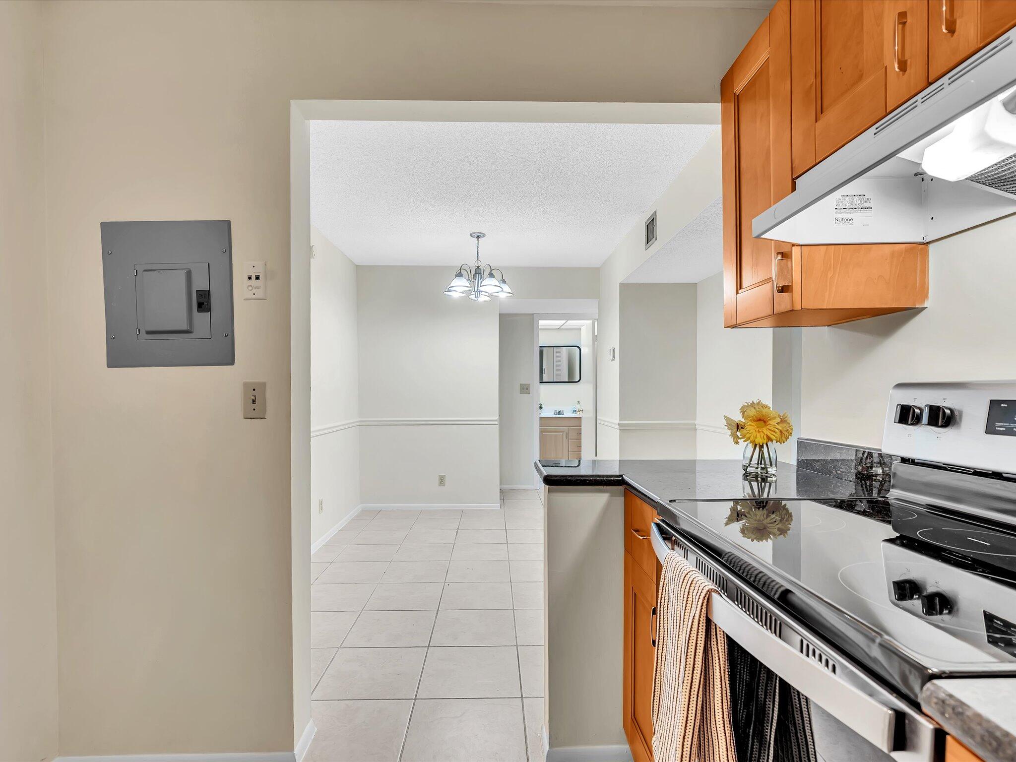 CASA DEL RIO CONDO - Residential Lease