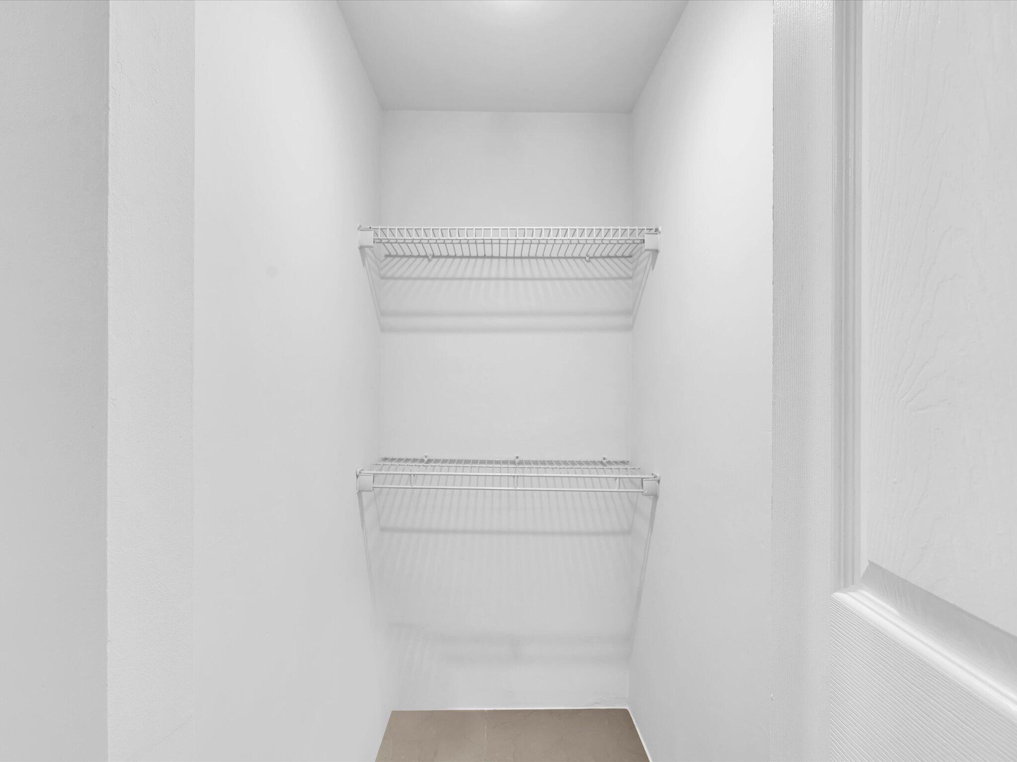 CASA DEL RIO CONDO - Residential Lease