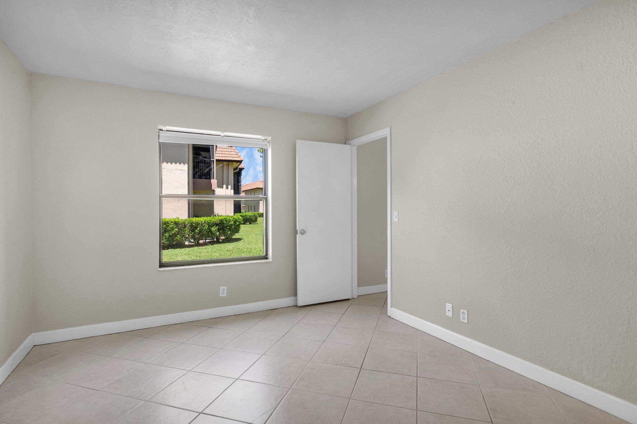 WOODS AT BOCA DEL MAR CONDO - Residential Lease