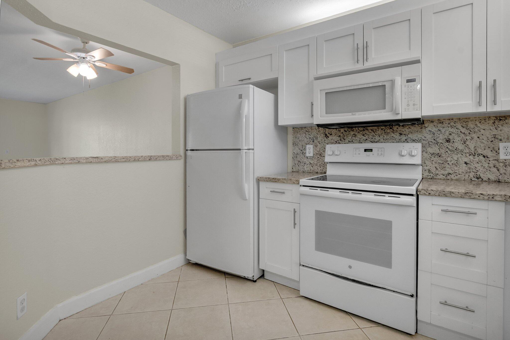 WOODS AT BOCA DEL MAR CONDO - Residential Lease
