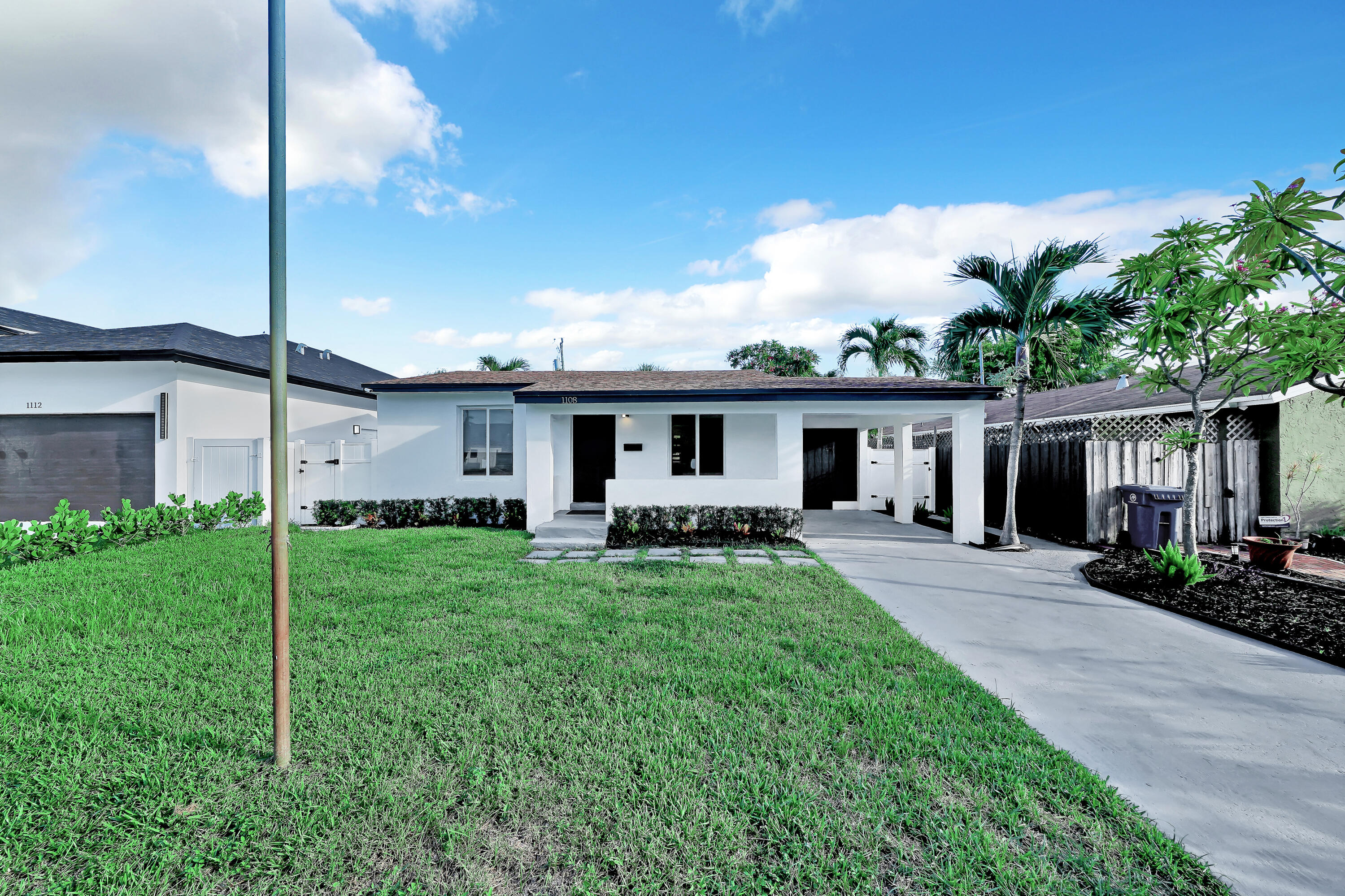 LAUDERDALE PARK 6-33 1/2 - Residential Lease