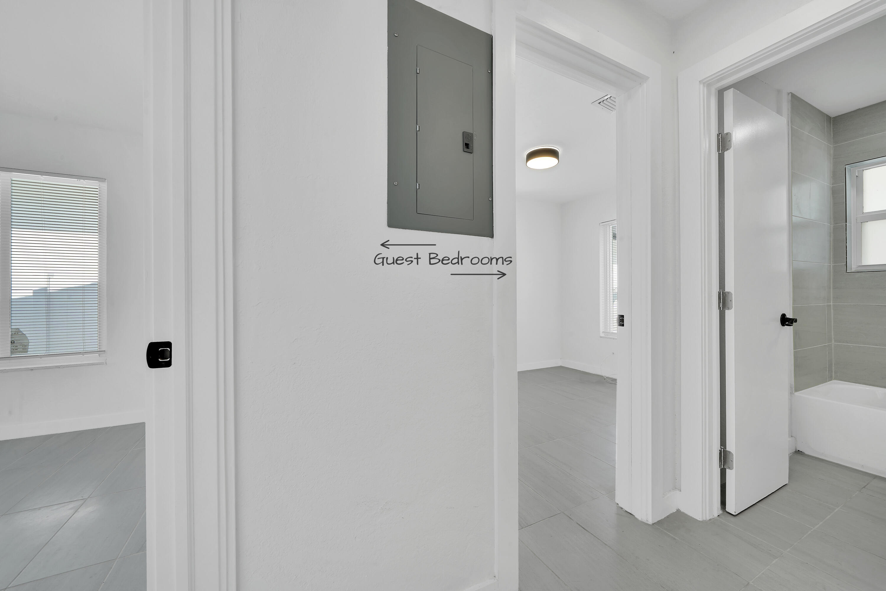 LAUDERDALE PARK 6-33 1/2 - Residential Lease