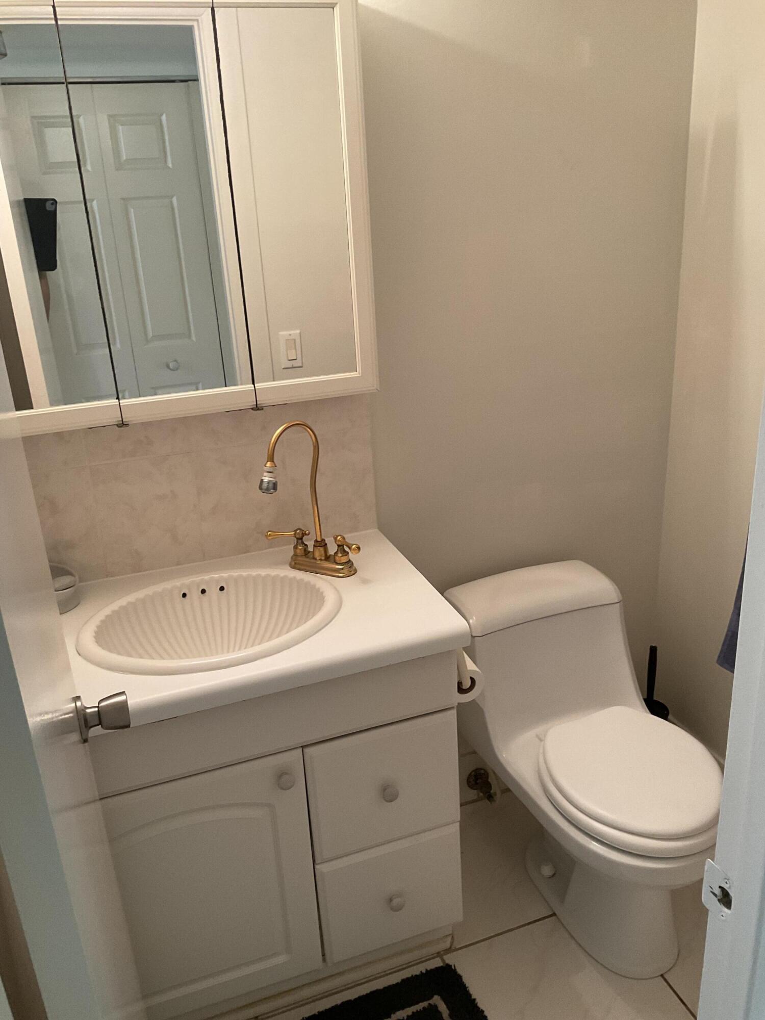 NEWPORT B CONDO - Residential