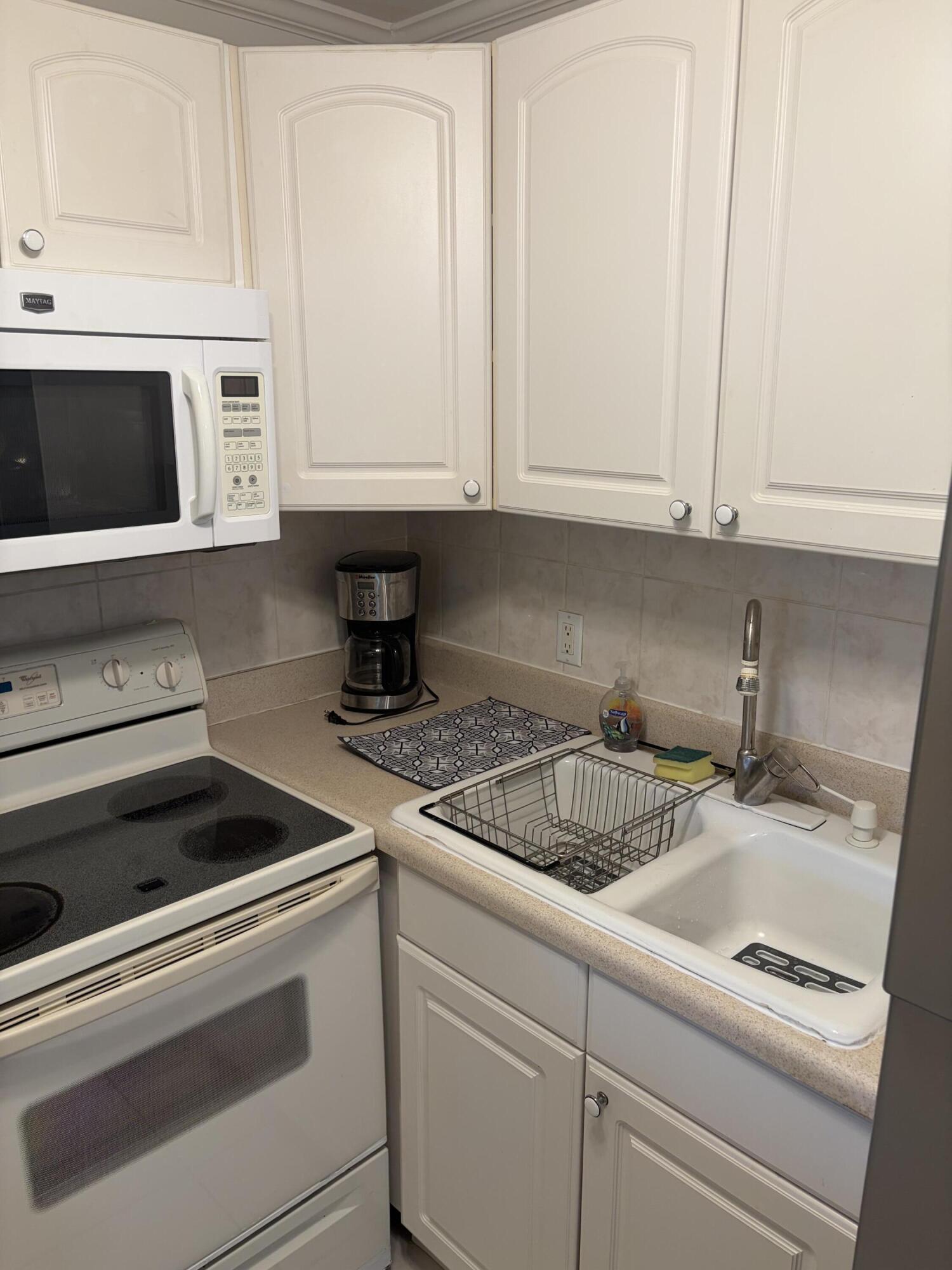 NEWPORT B CONDO - Residential