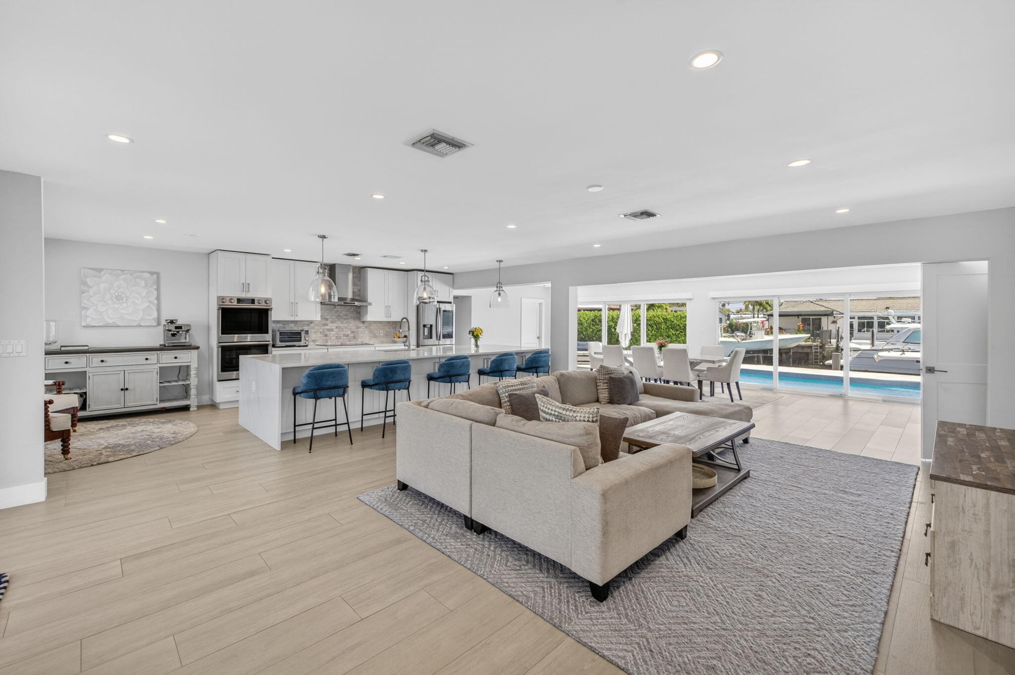 VENETIAN ISLES - Residential