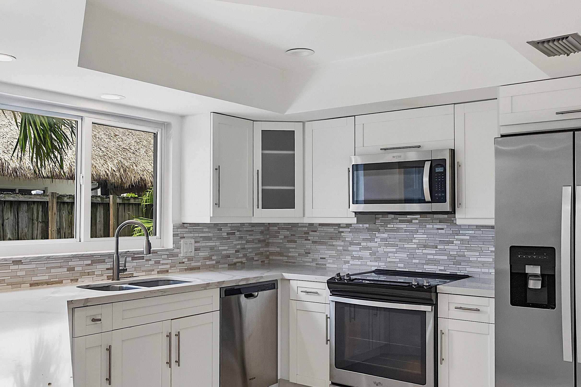 VENETIAN ISLES 2ND SEC - Residential