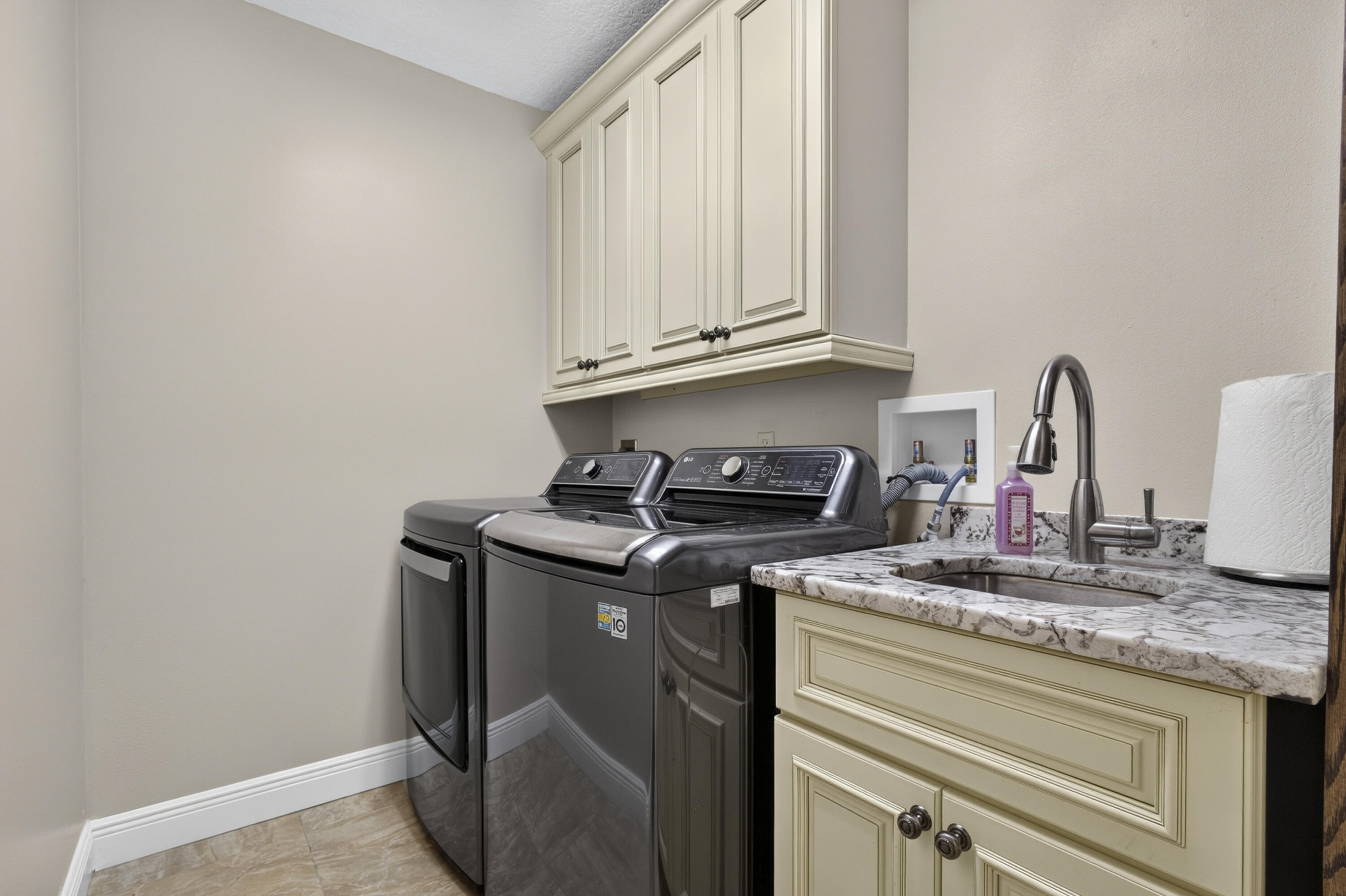 SUGAR POND MANOR OF WELLINGTON - Residential