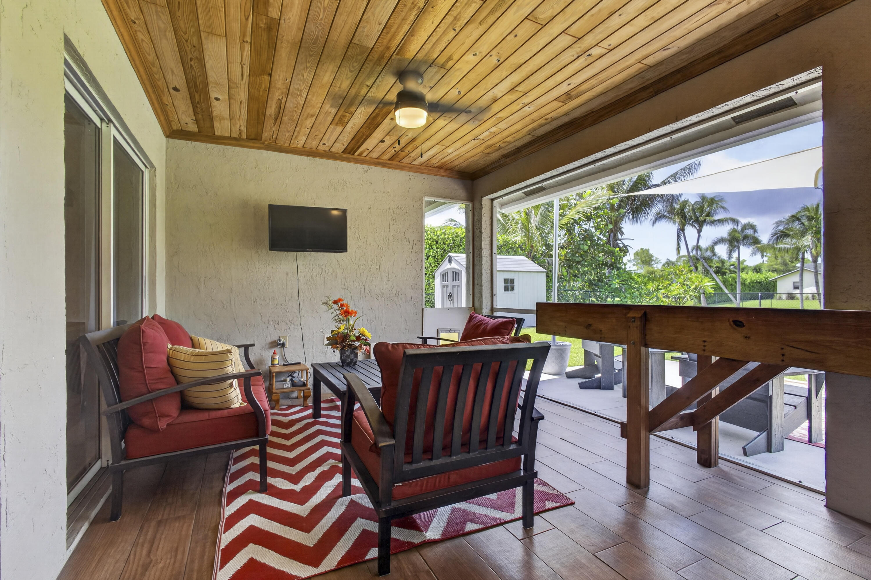 SUGAR POND MANOR OF WELLINGTON - Residential