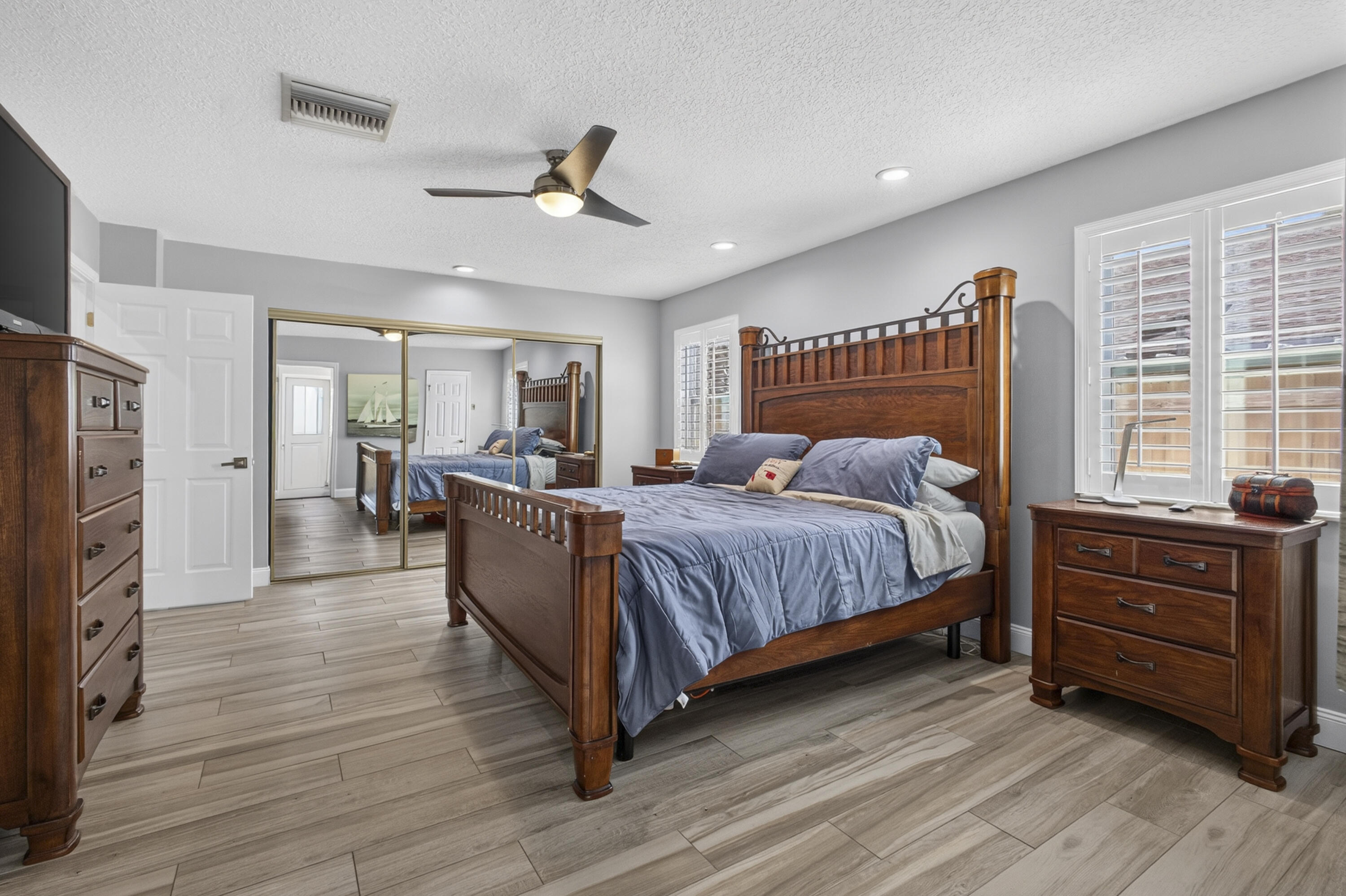 SUGAR POND MANOR OF WELLINGTON - Residential
