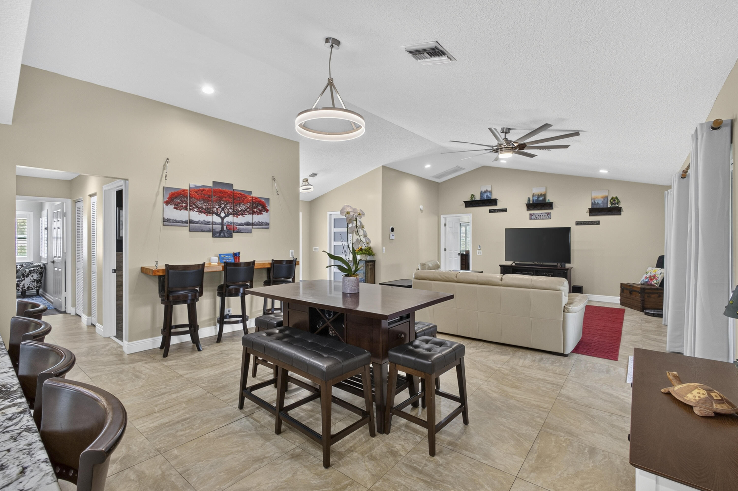 SUGAR POND MANOR OF WELLINGTON - Residential