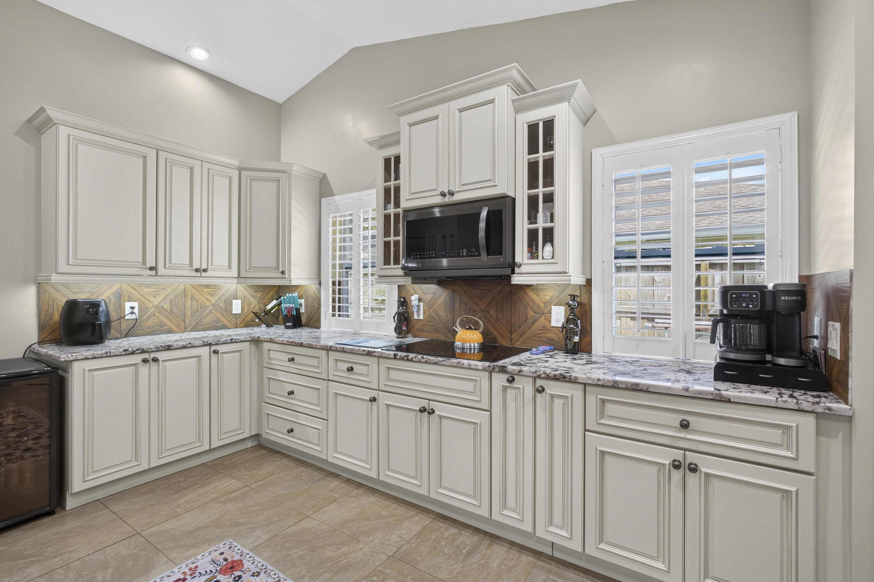 SUGAR POND MANOR OF WELLINGTON - Residential