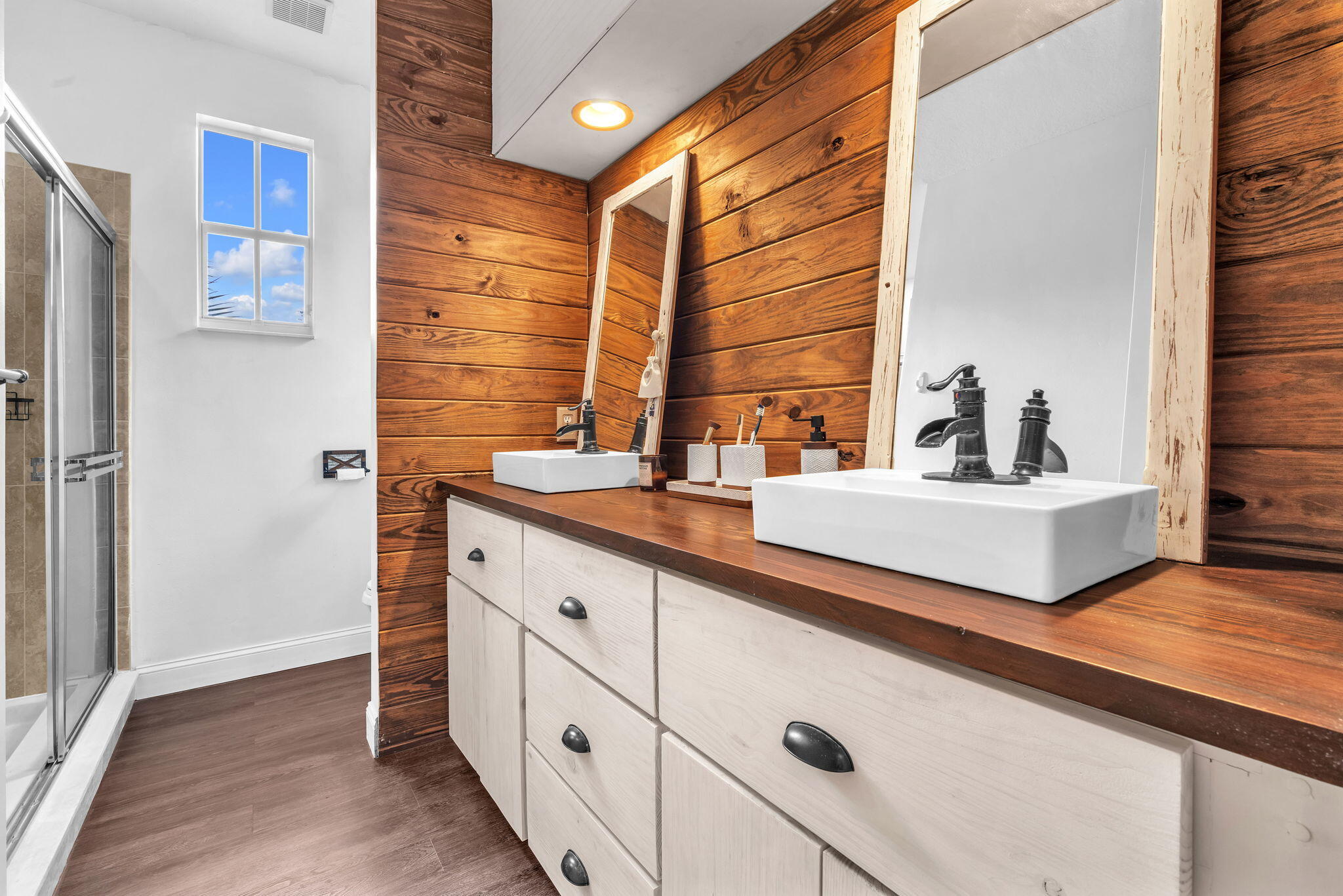 MEADOW PINES - Residential