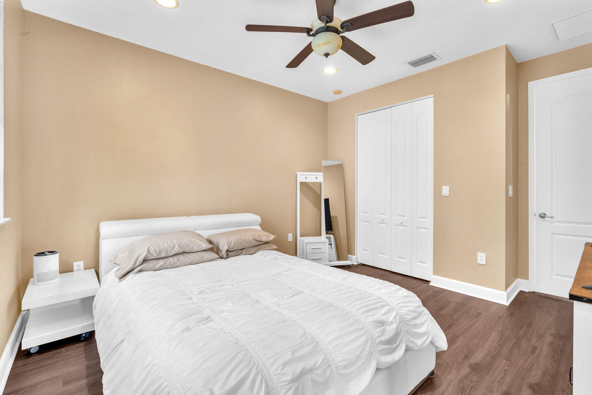 MEADOW PINES - Residential