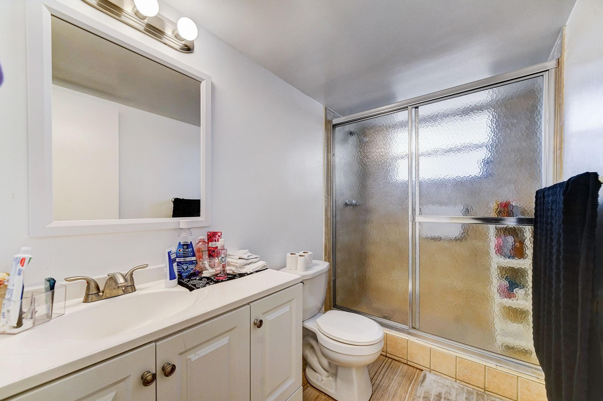 SANDS POINT CONDOMINIUM III - Residential