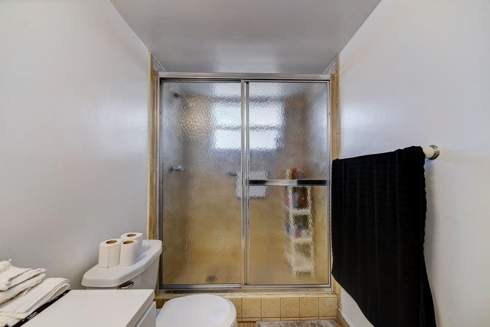 SANDS POINT CONDOMINIUM III - Residential