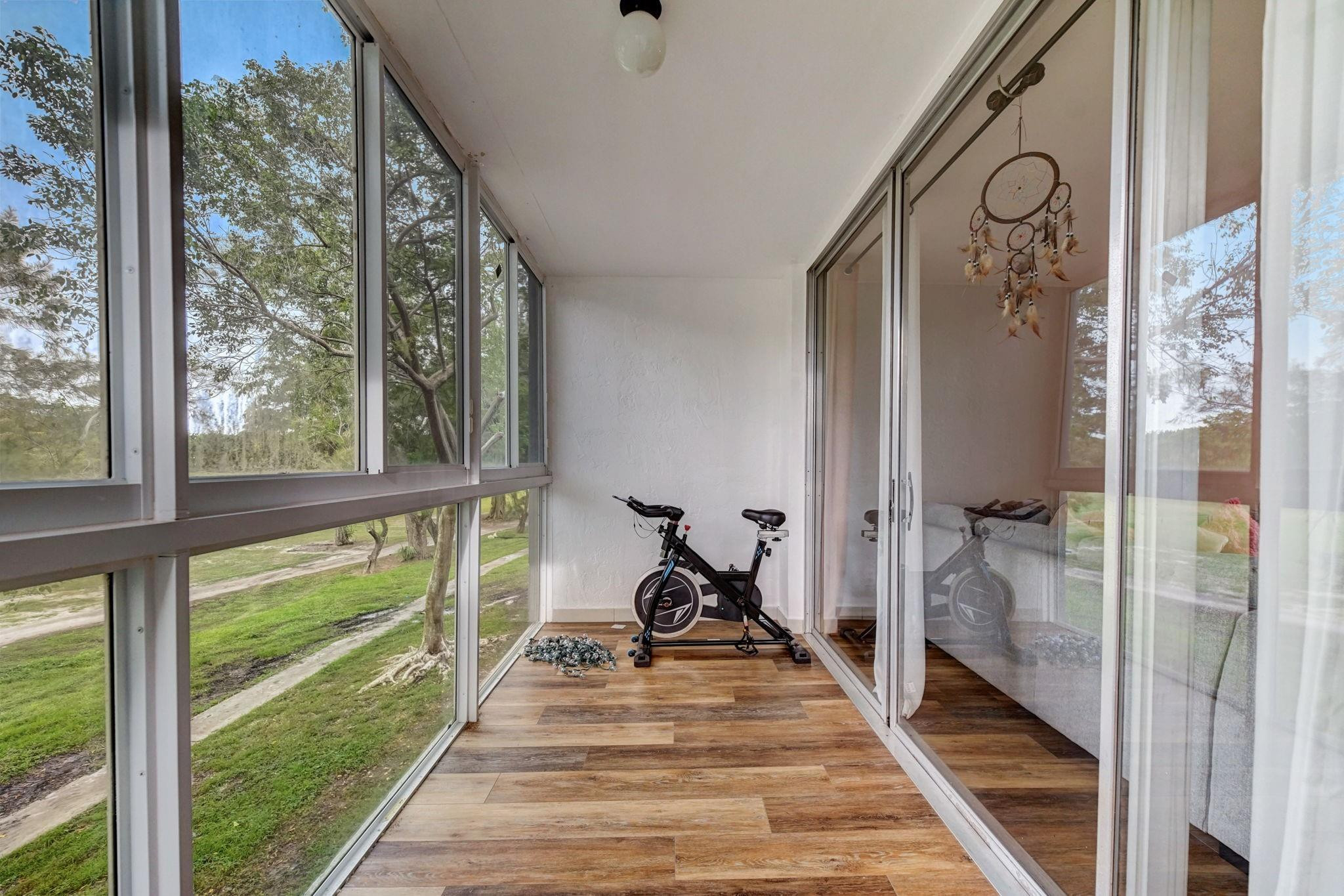 SANDS POINT CONDOMINIUM III - Residential