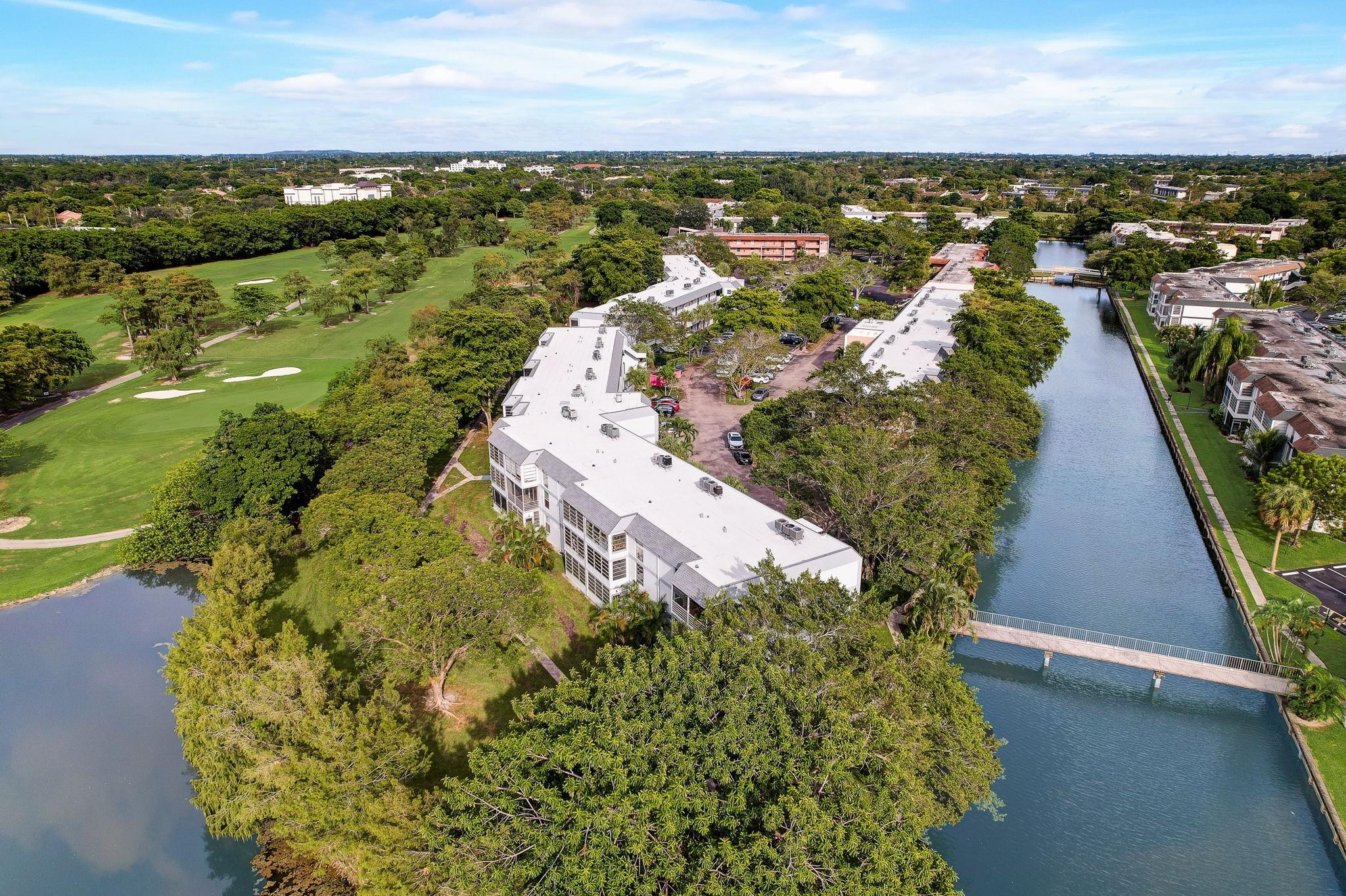 SANDS POINT CONDOMINIUM III - Residential