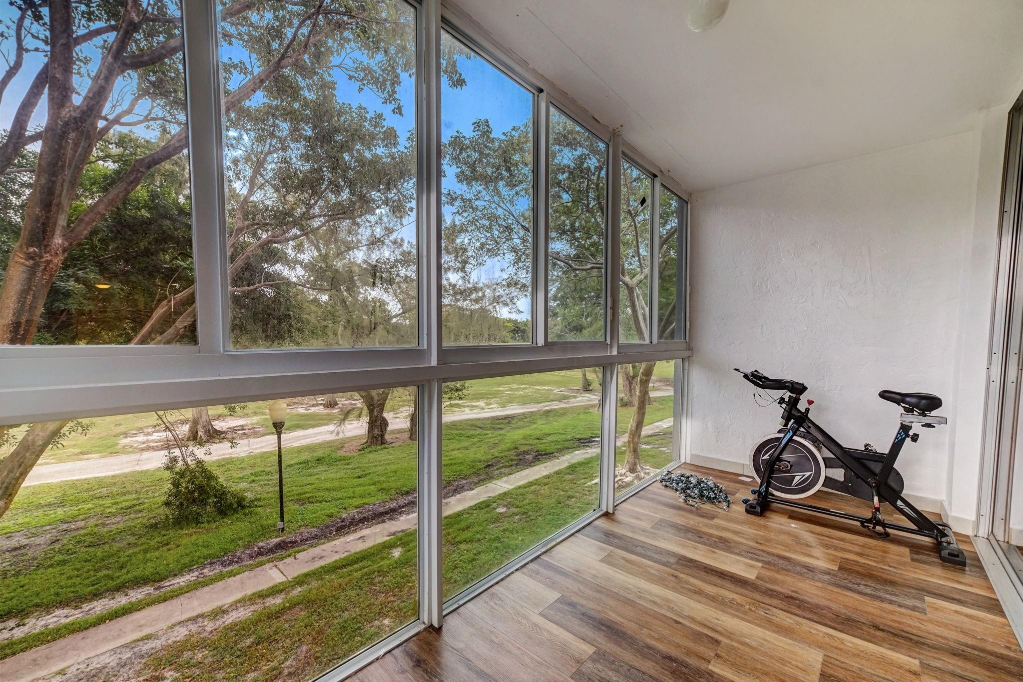 SANDS POINT CONDOMINIUM III - Residential