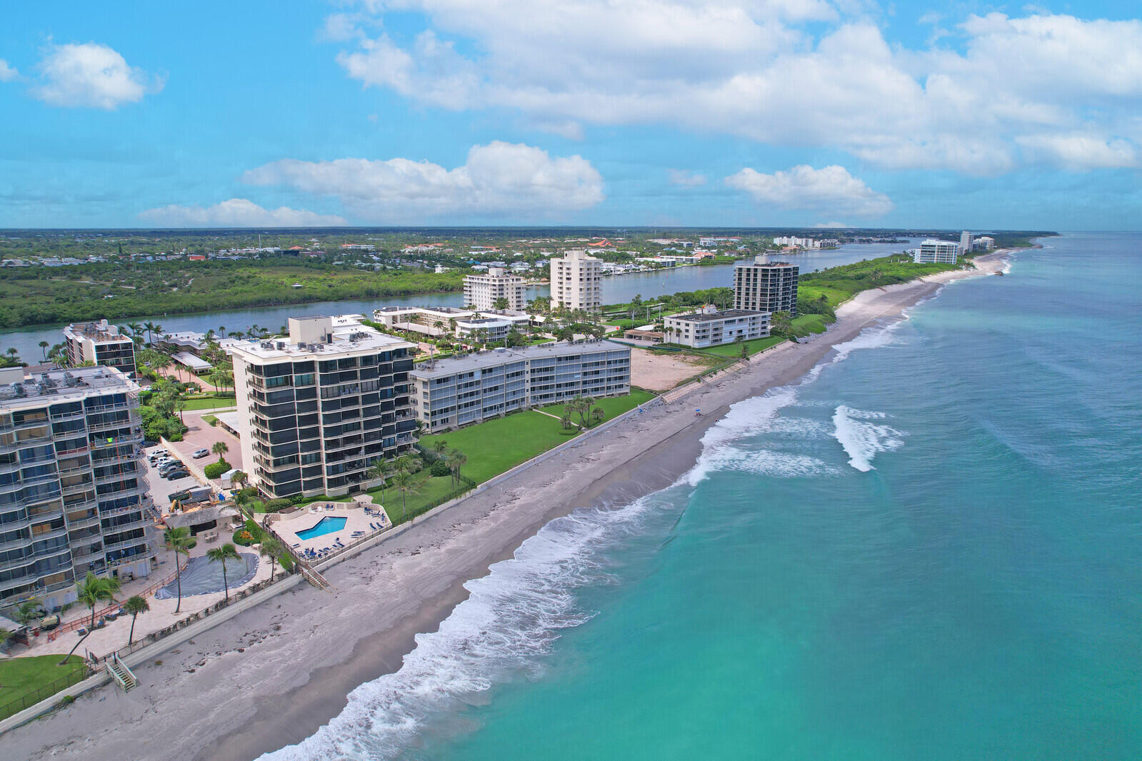 OCEAN TOWERS CONDO APTS - Residential
