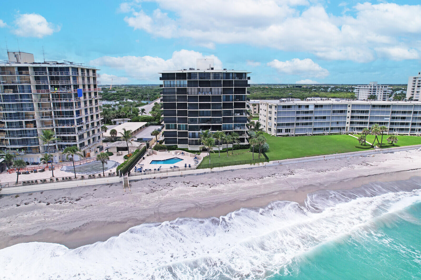 OCEAN TOWERS CONDO APTS - Residential