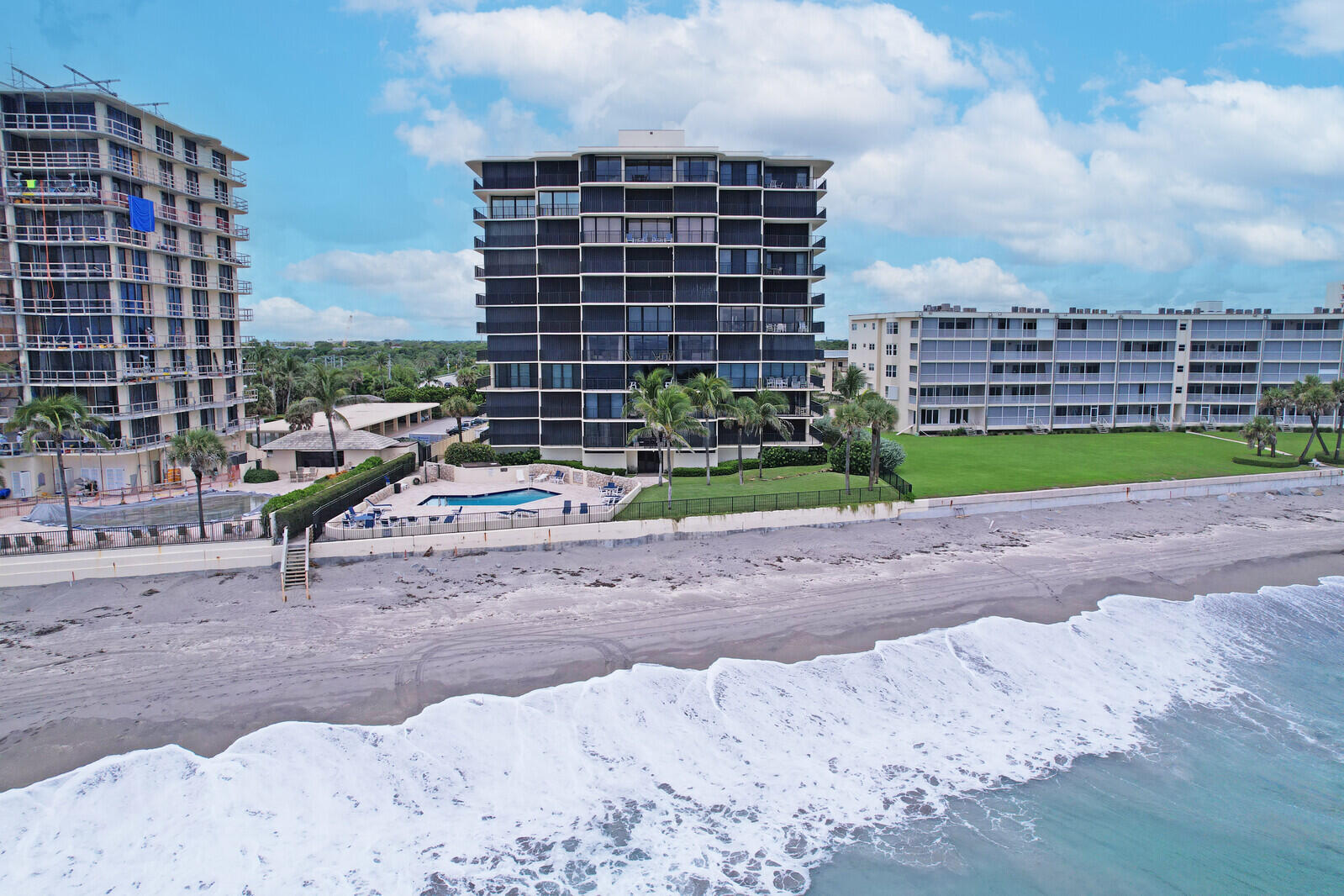 OCEAN TOWERS CONDO APTS - Residential