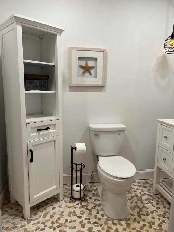 THE LITTLE CLUB CONDO - Residential