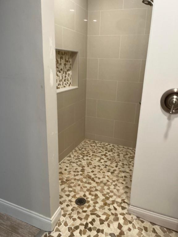 THE LITTLE CLUB CONDO - Residential