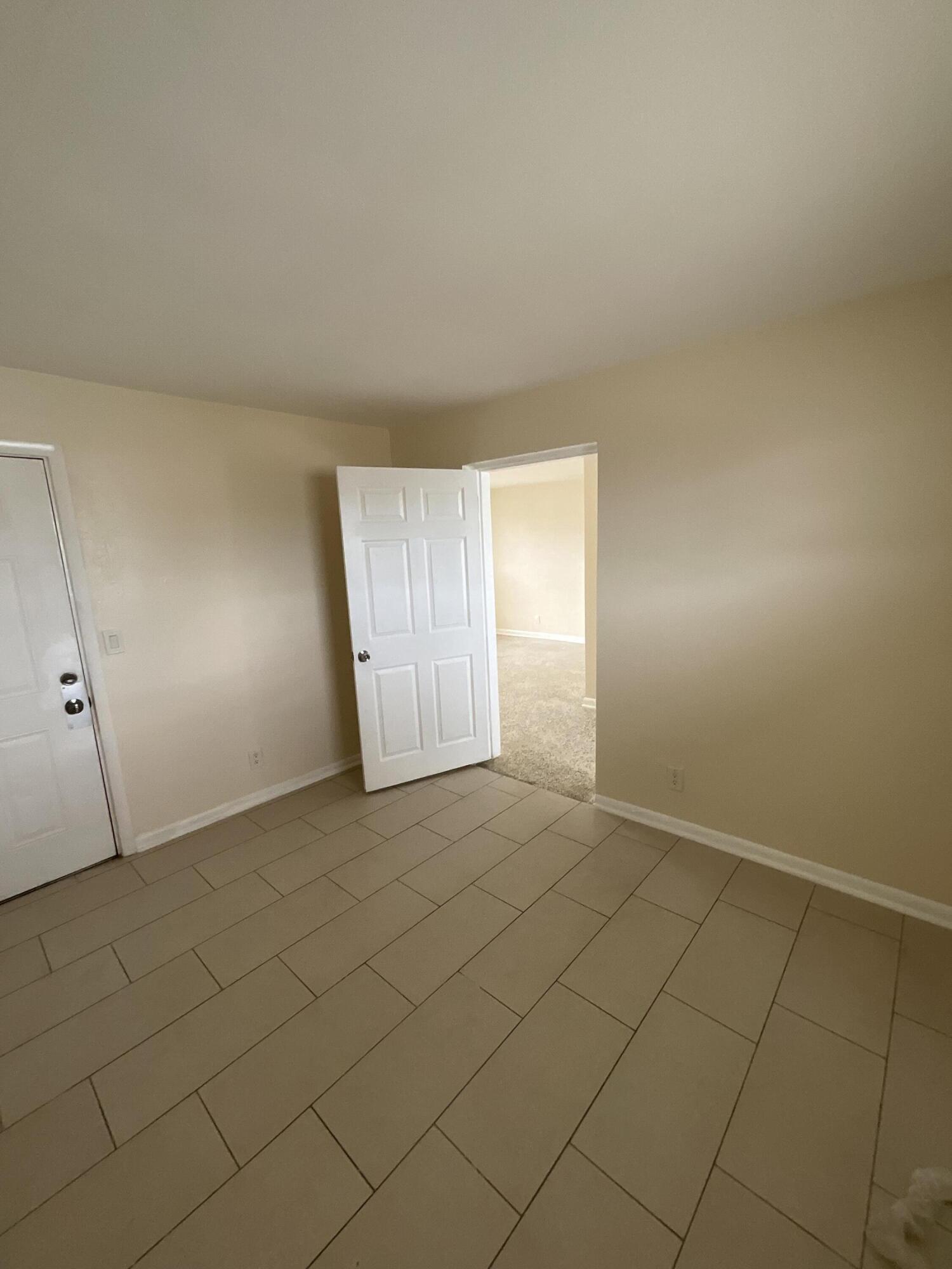 FRESHWATER 11TH & 12TH AVE ADD - Residential Lease