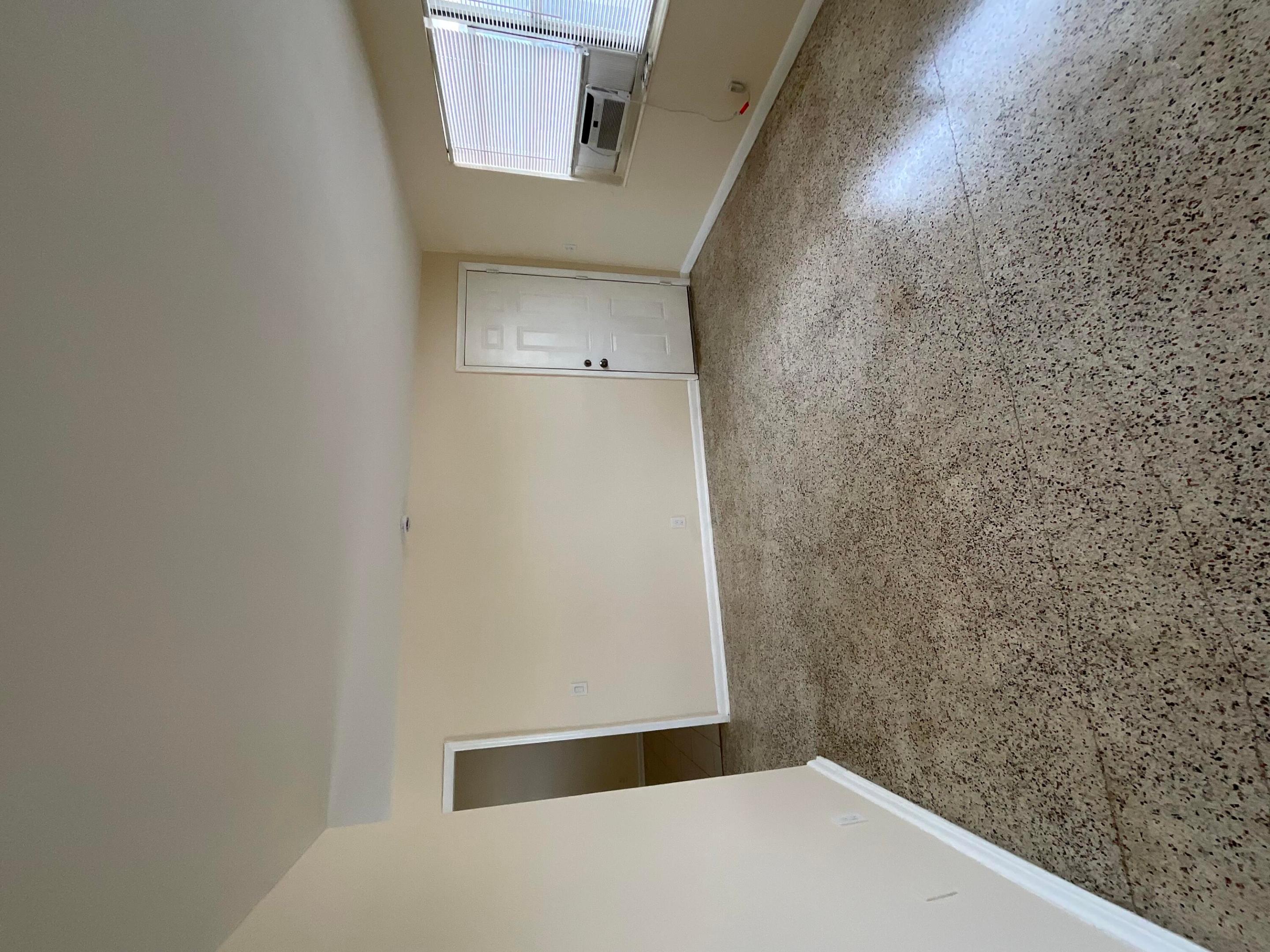 FRESHWATER 11TH & 12TH AVE ADD - Residential Lease