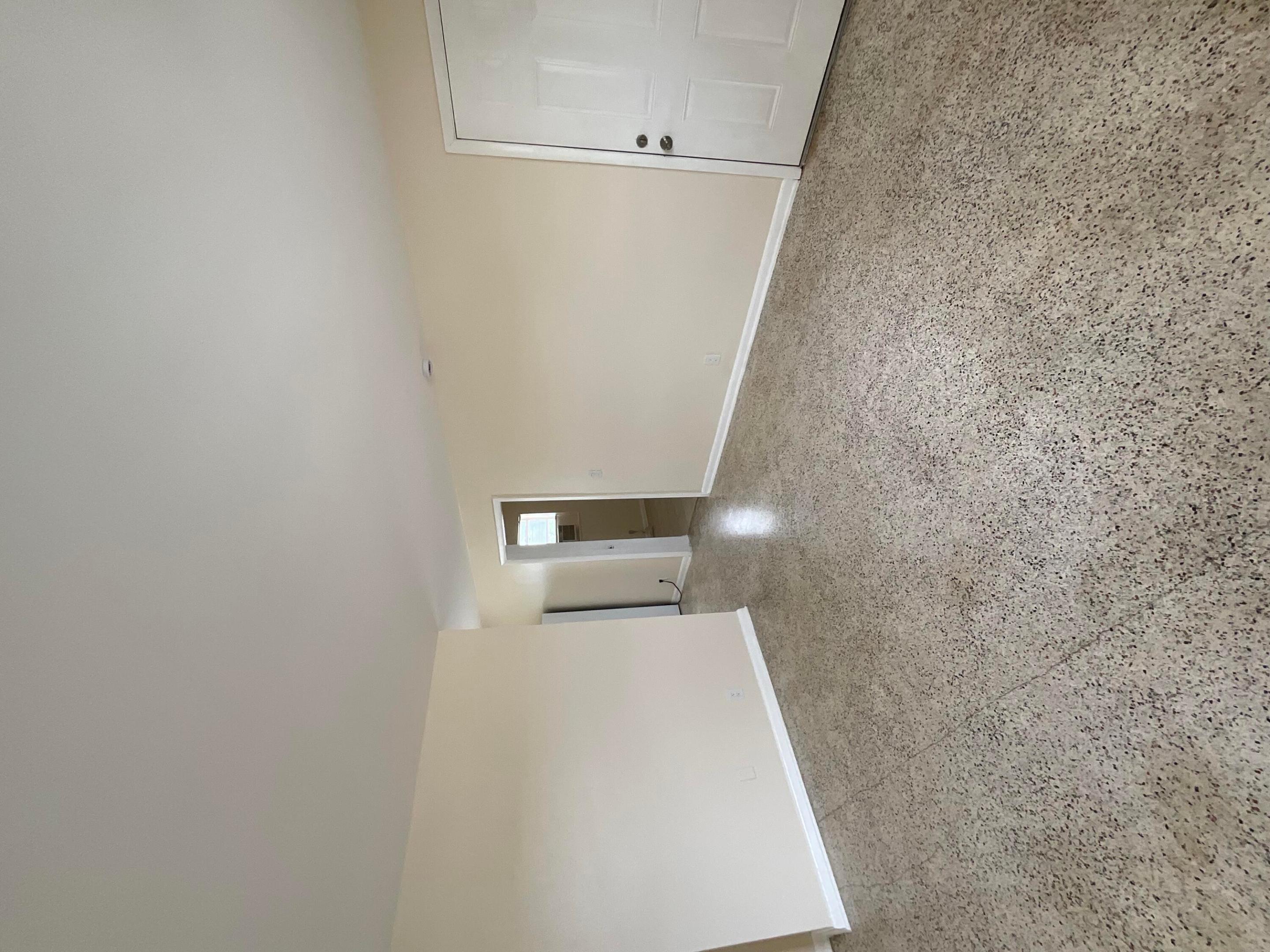FRESHWATER 11TH & 12TH AVE ADD - Residential Lease