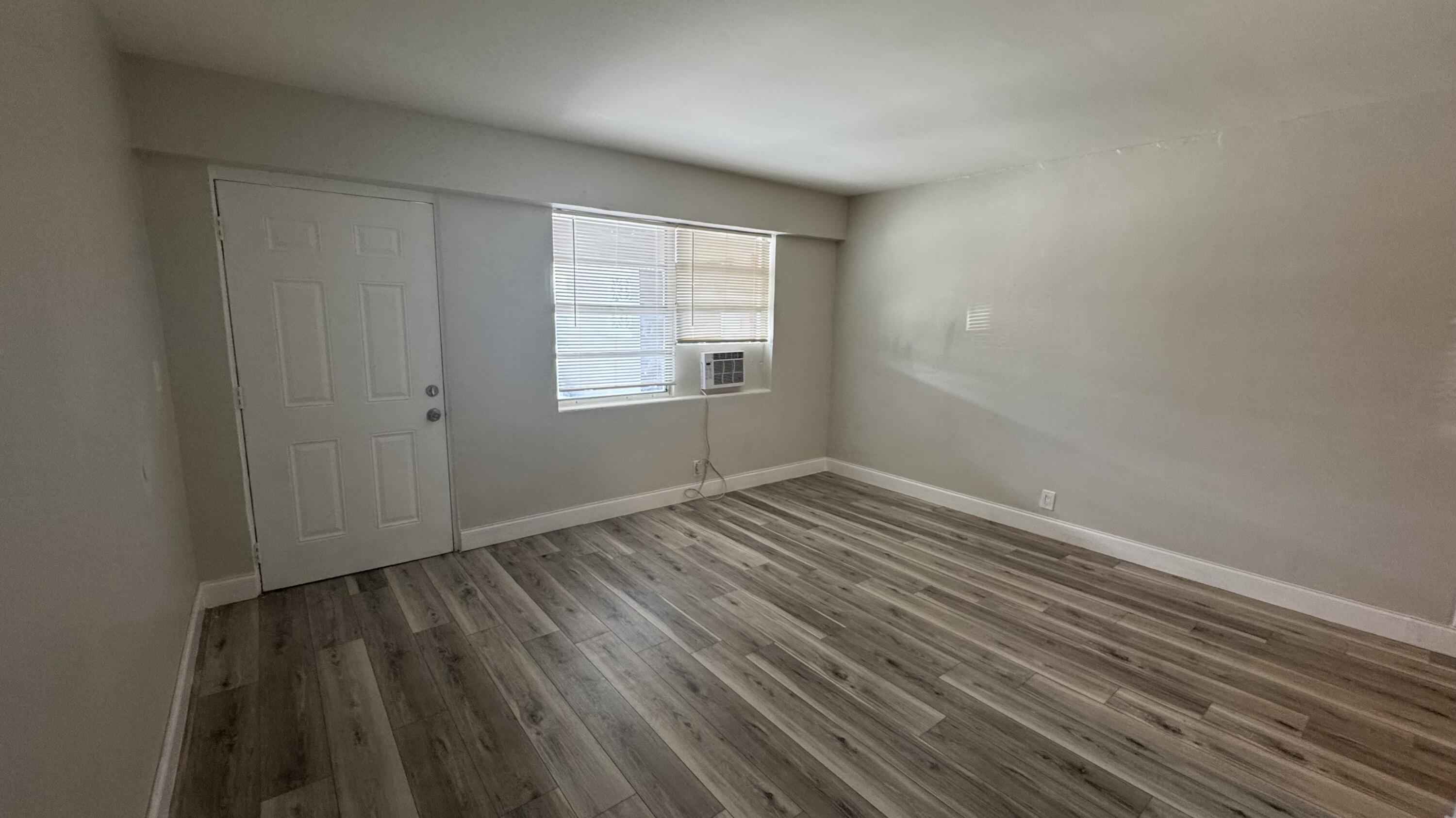 FRESHWATER 11TH & 12TH AVE ADD - Residential Lease