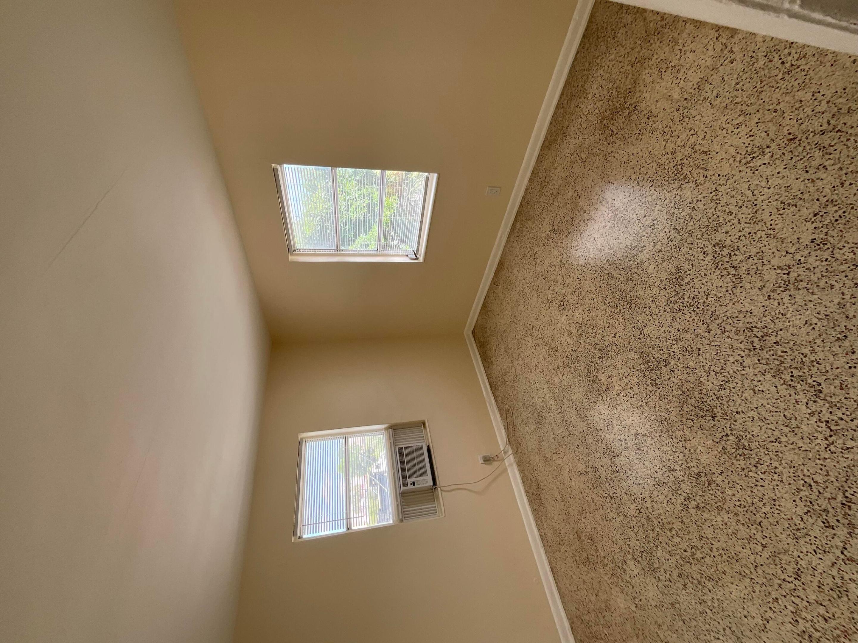 FRESHWATER 11TH & 12TH AVE ADD - Residential Lease