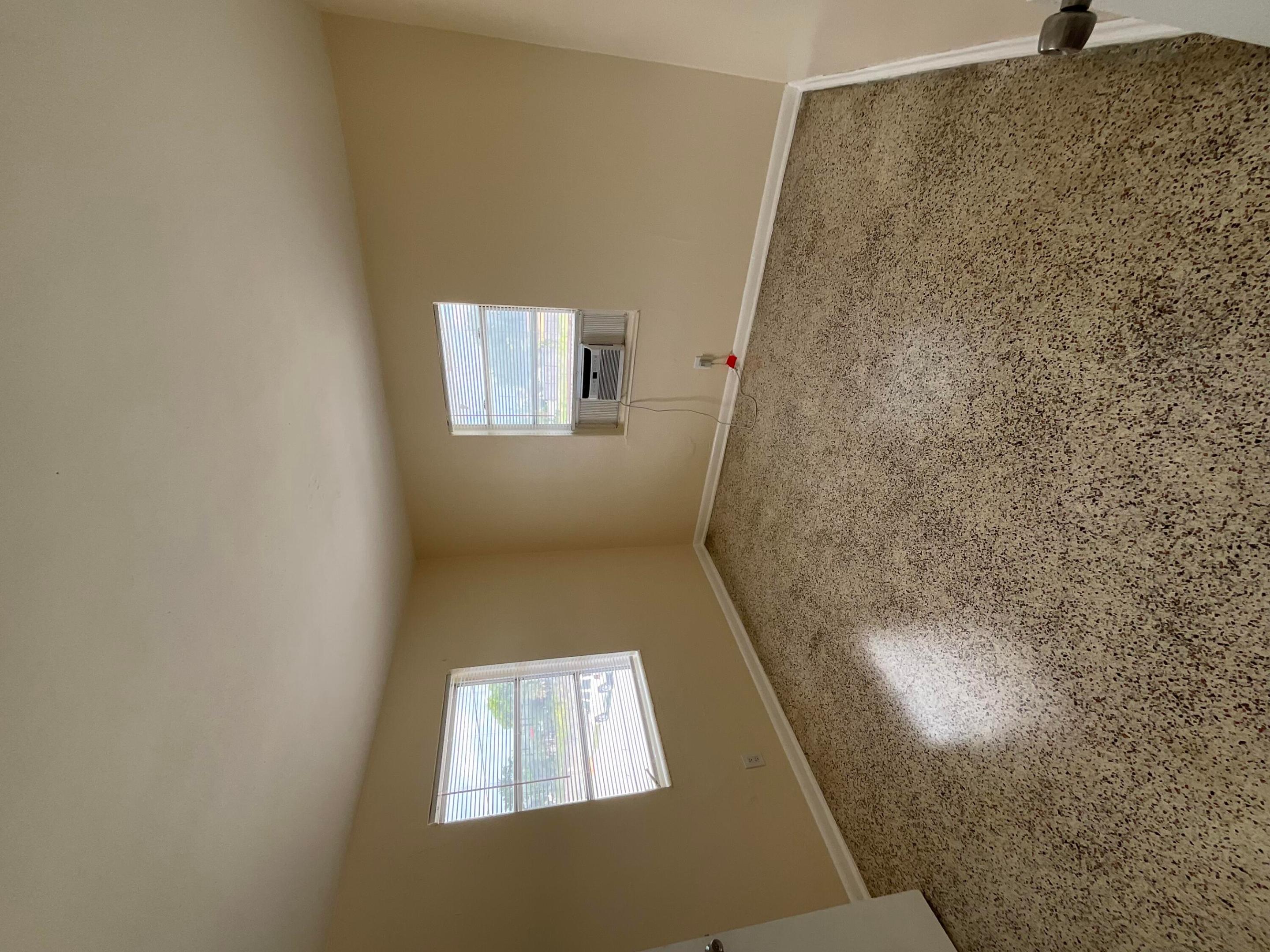 FRESHWATER 11TH & 12TH AVE ADD - Residential Lease