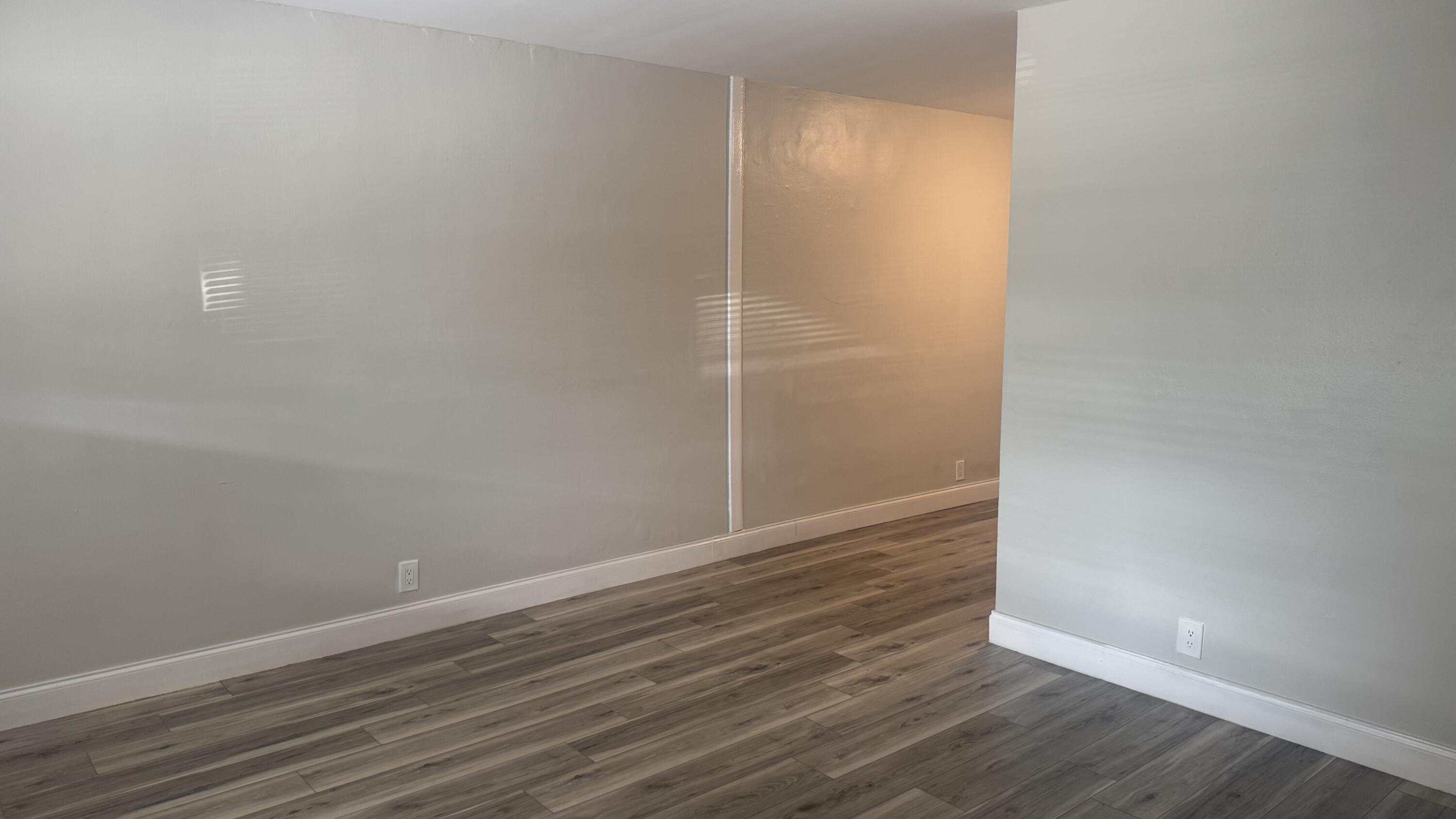 FRESHWATER 11TH & 12TH AVE ADD - Residential Lease
