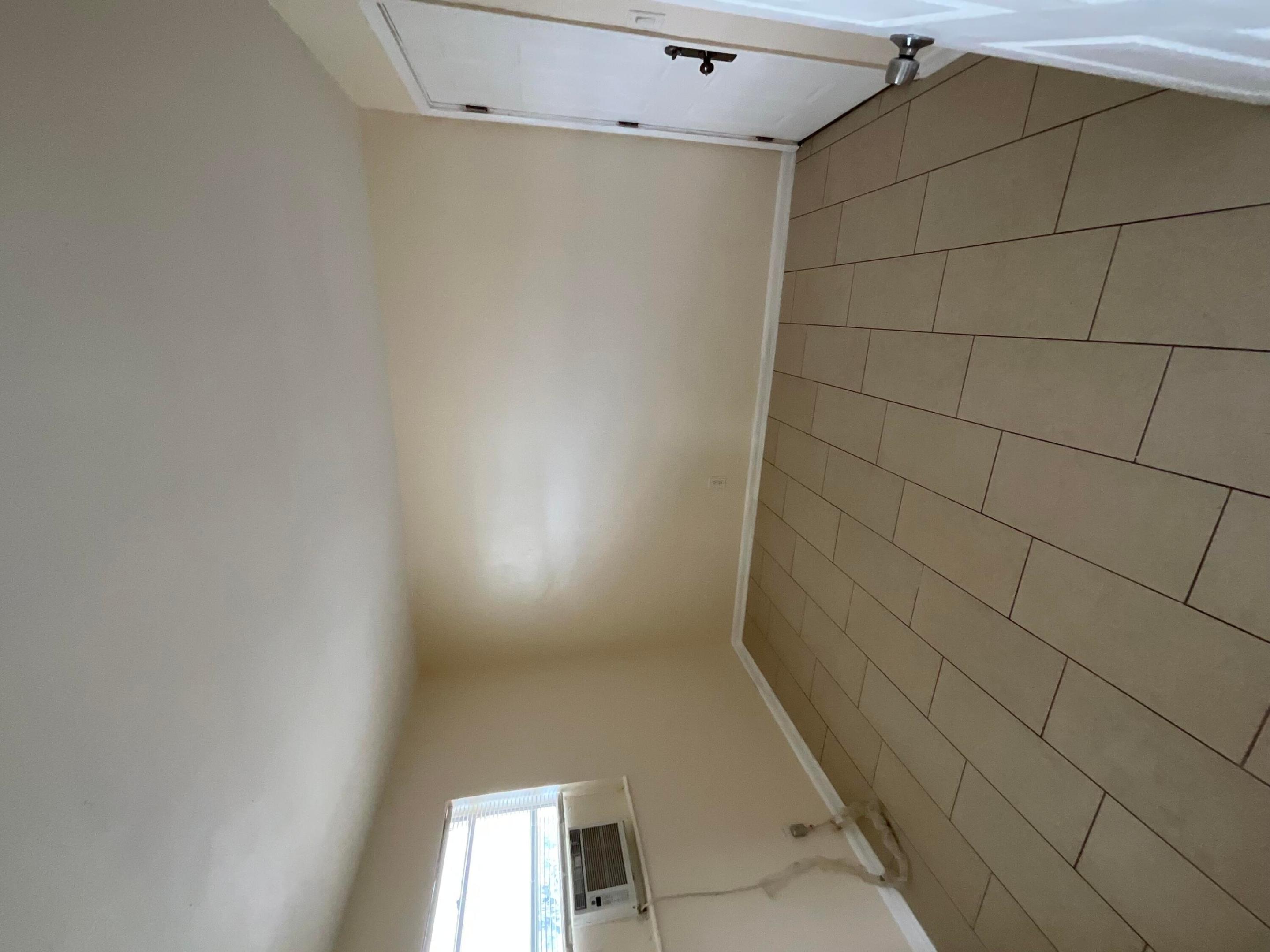 FRESHWATER 11TH & 12TH AVE ADD - Residential Lease