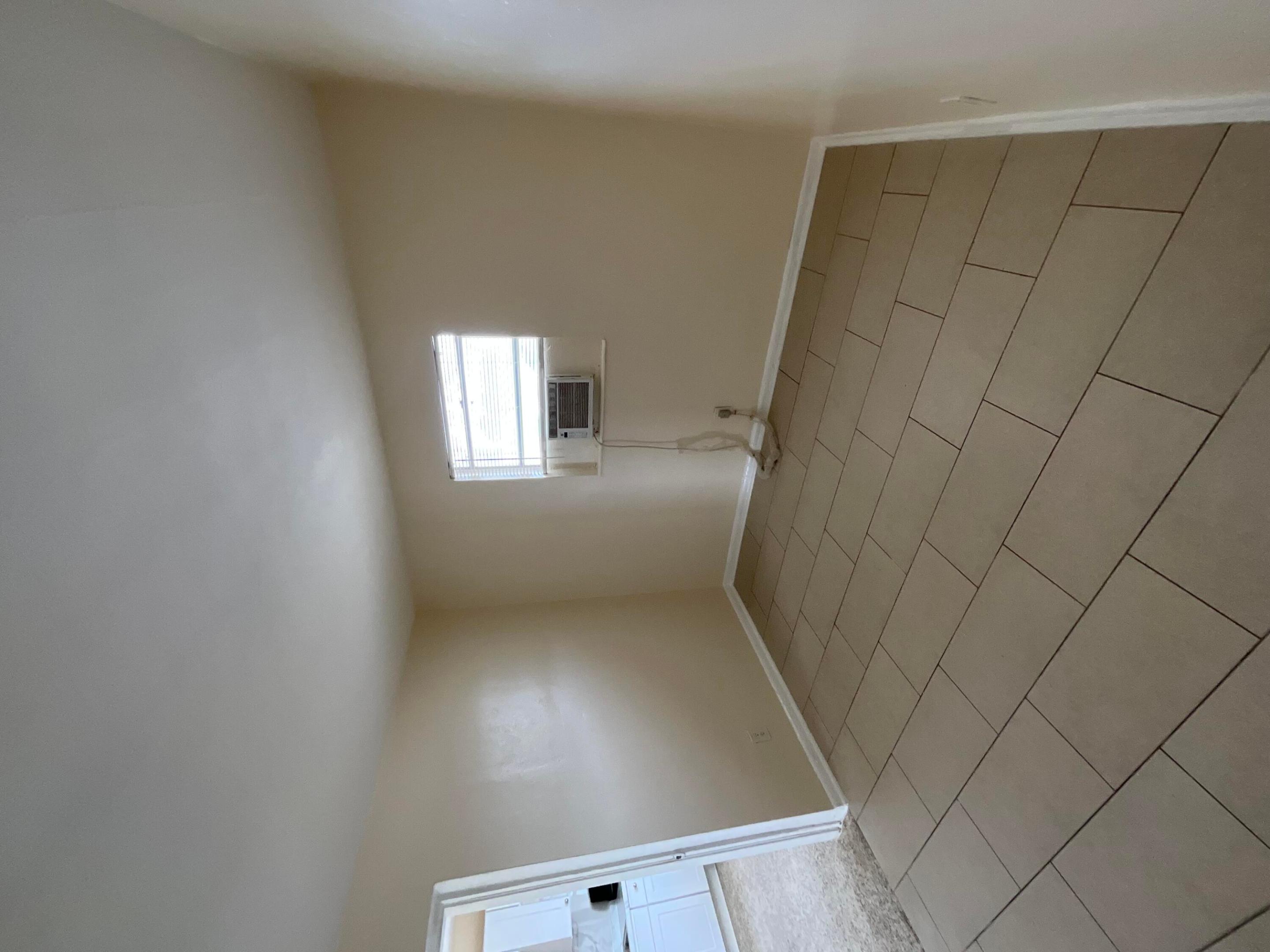 FRESHWATER 11TH & 12TH AVE ADD - Residential Lease
