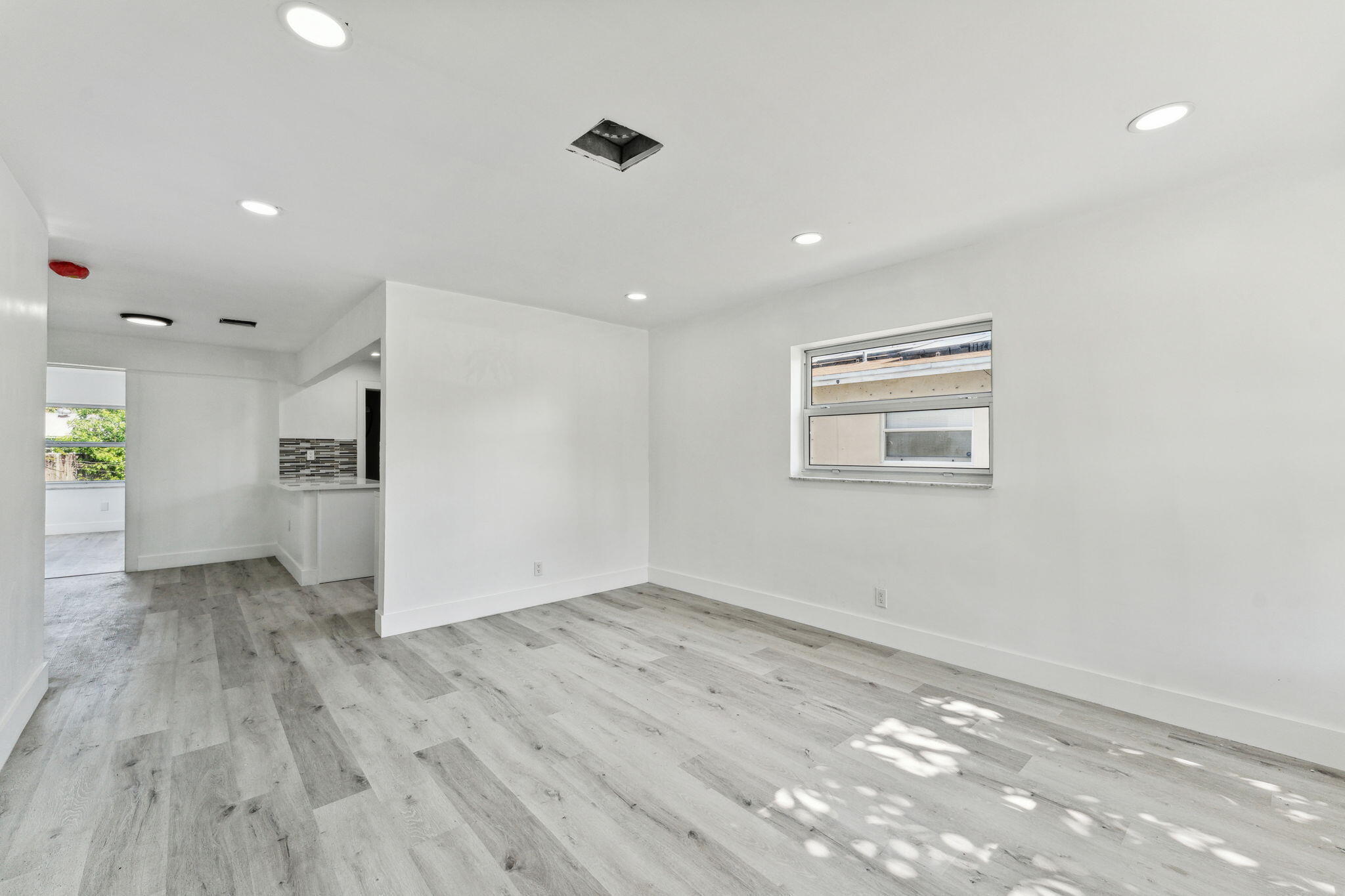 COLLEGE PARK - Residential Lease
