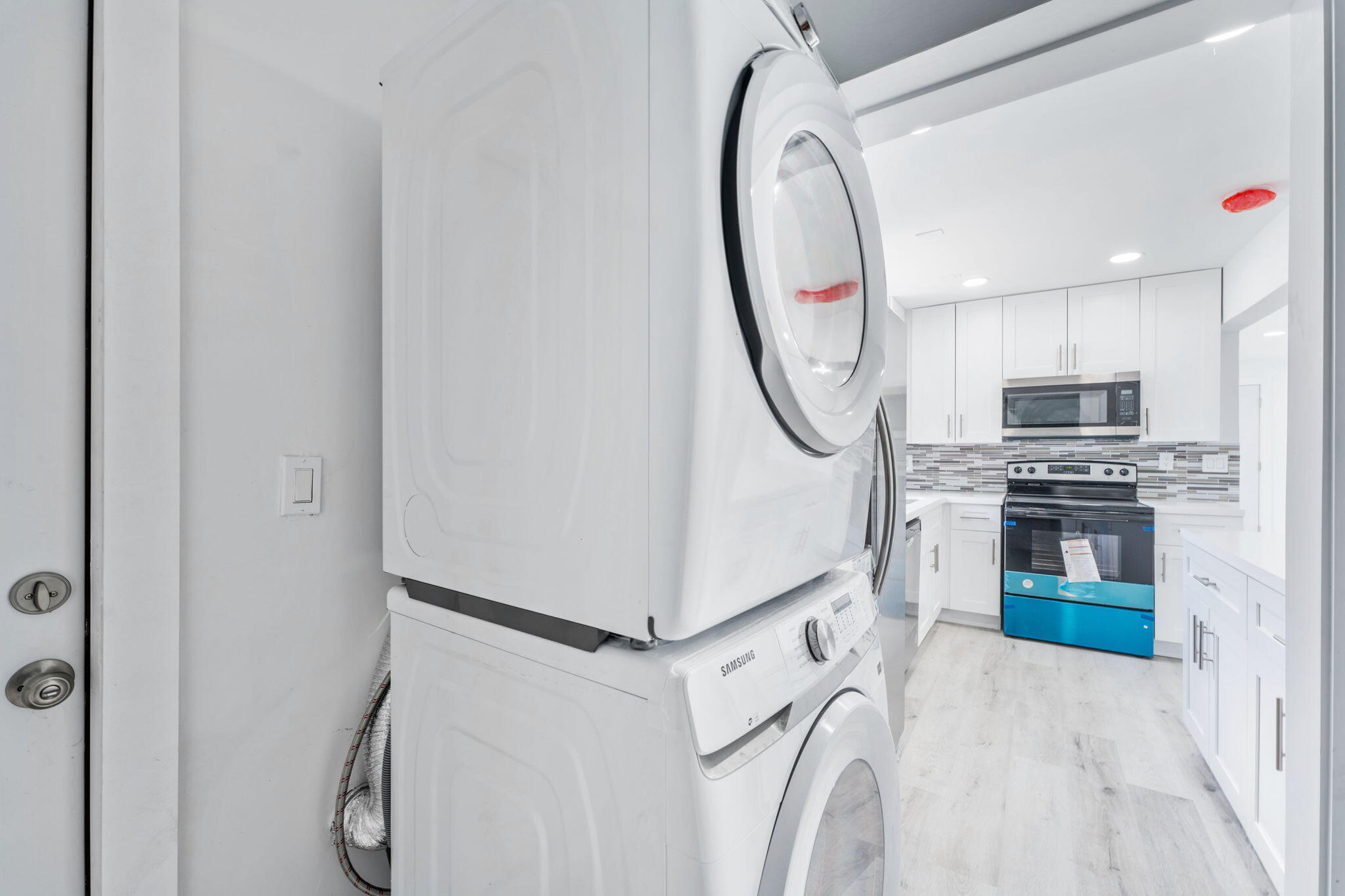 COLLEGE PARK - Residential Lease