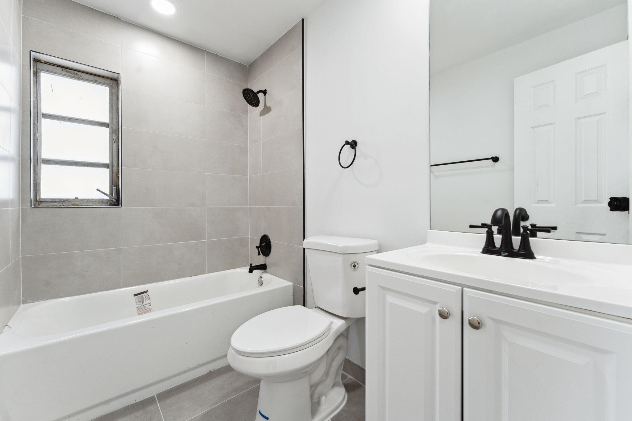 COLLEGE PARK - Residential Lease