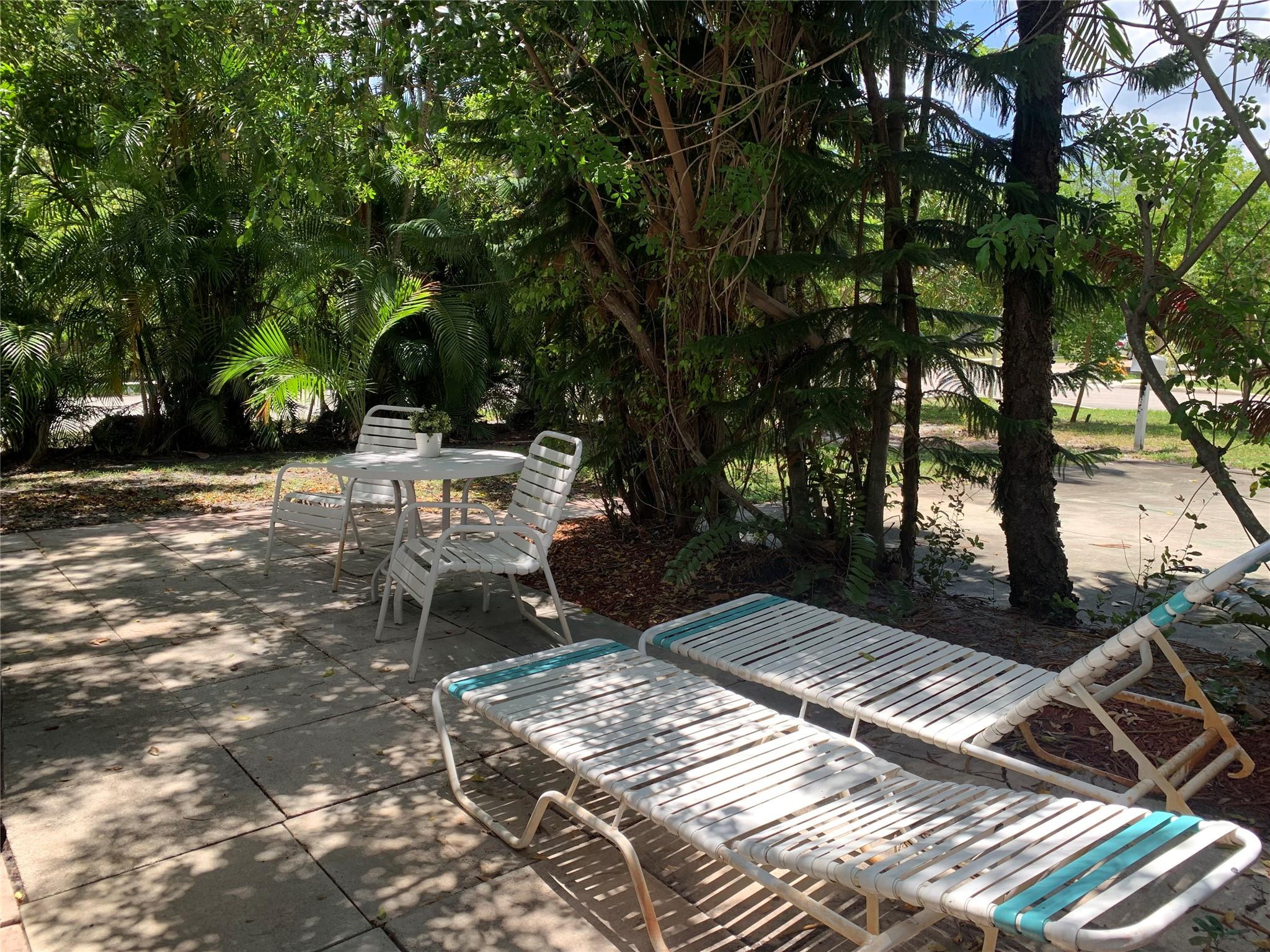 TARPON RIVER - Residential Lease
