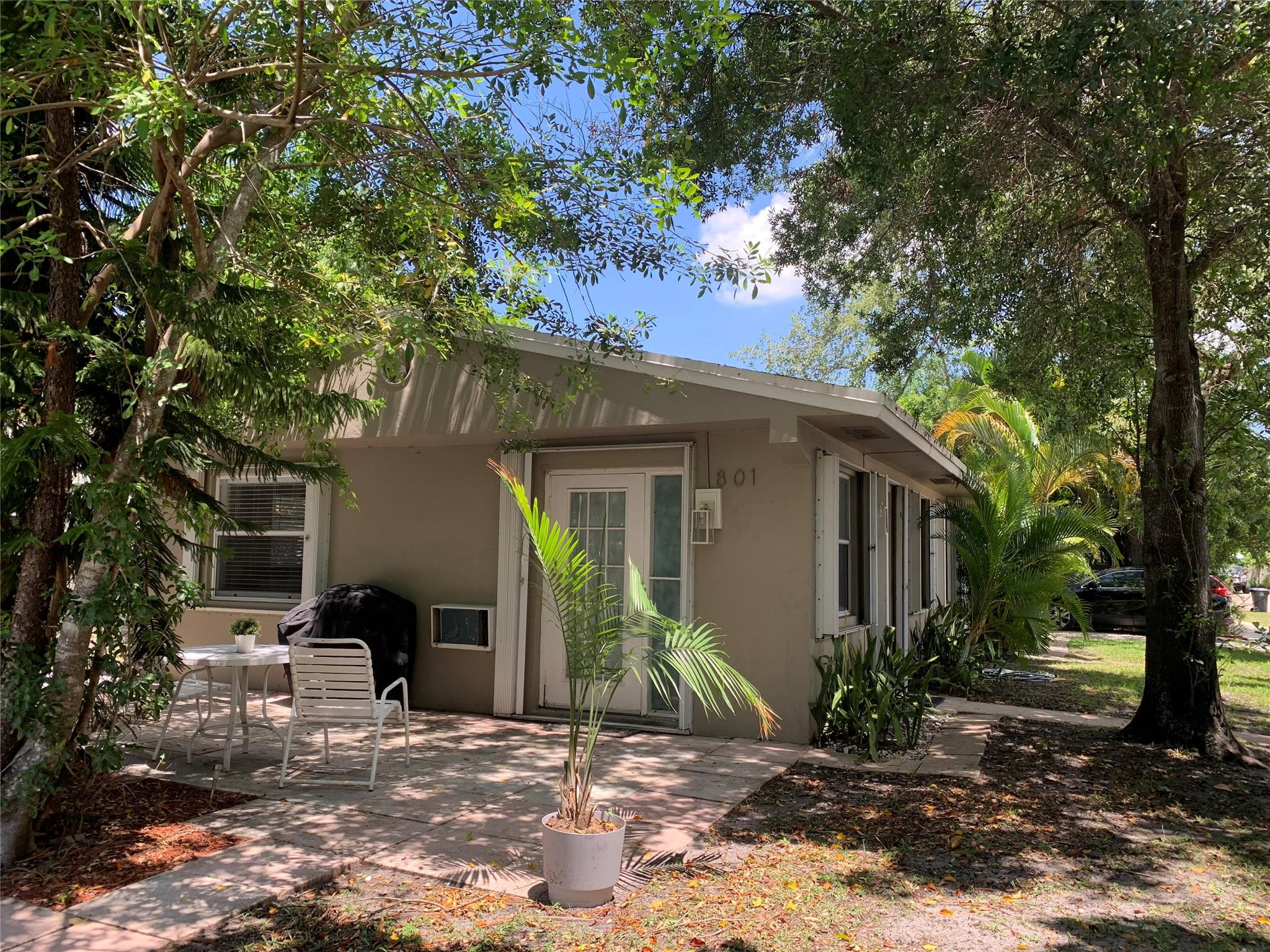 TARPON RIVER - Residential Lease