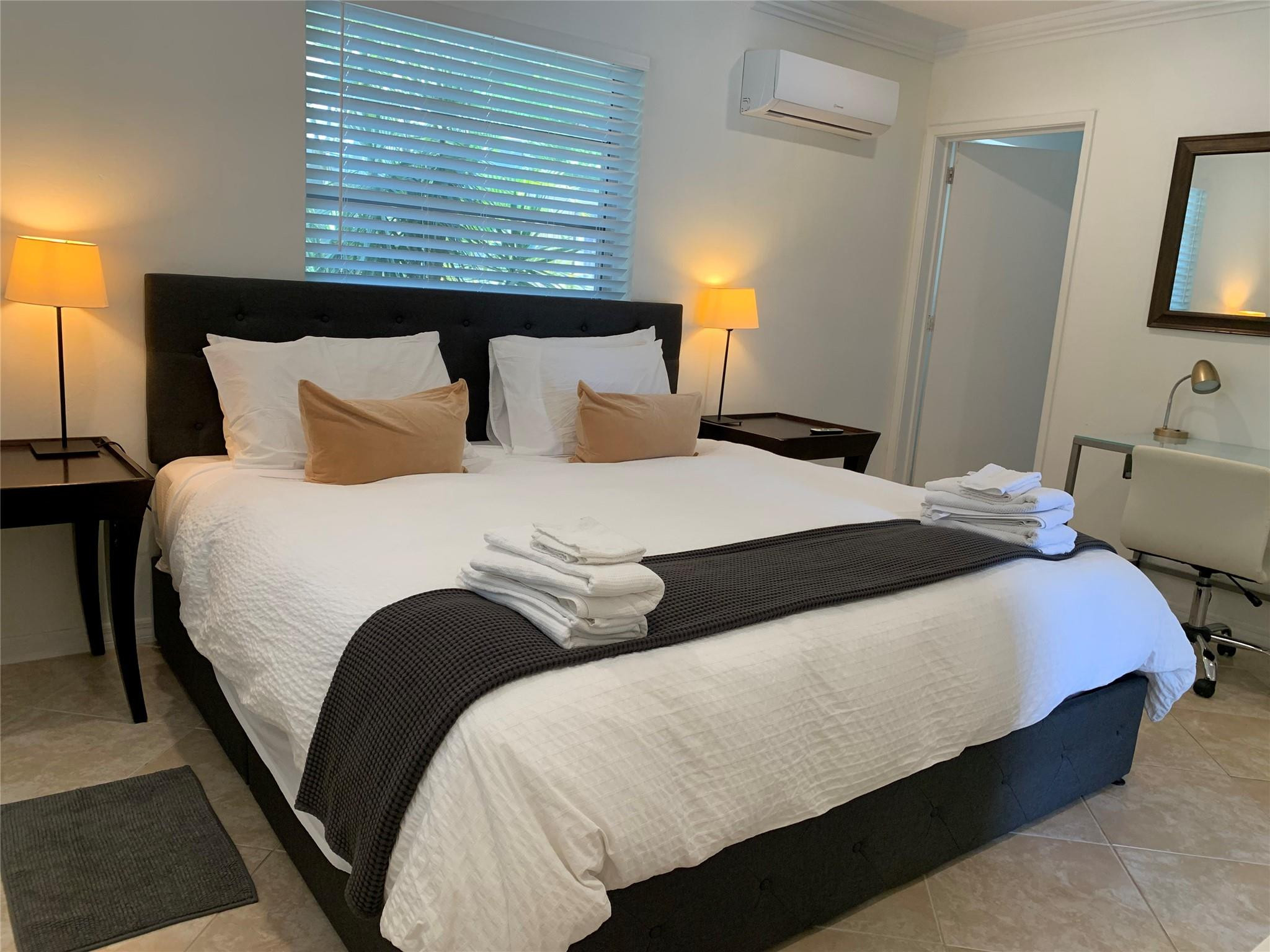 TARPON RIVER - Residential Lease