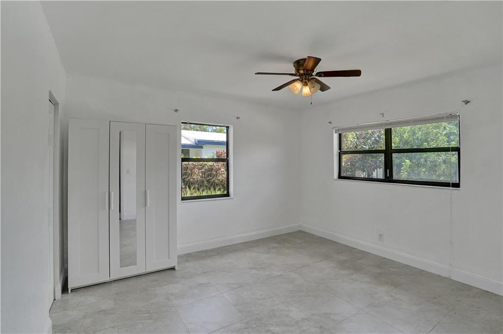 OAKLAND PARK SECOND ADD 2 - Residential