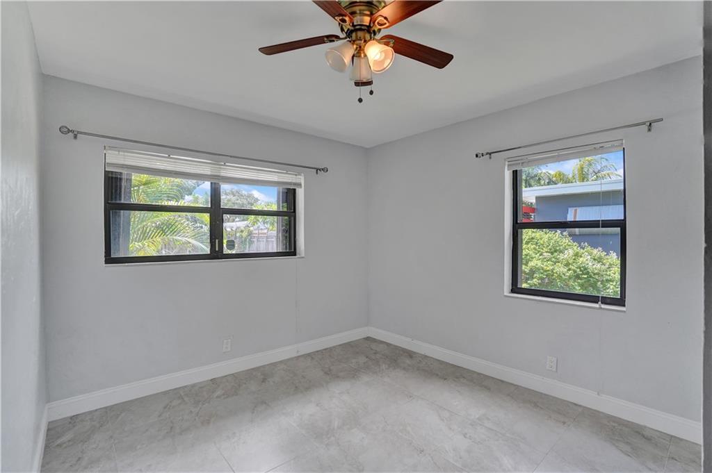 OAKLAND PARK SECOND ADD 2 - Residential