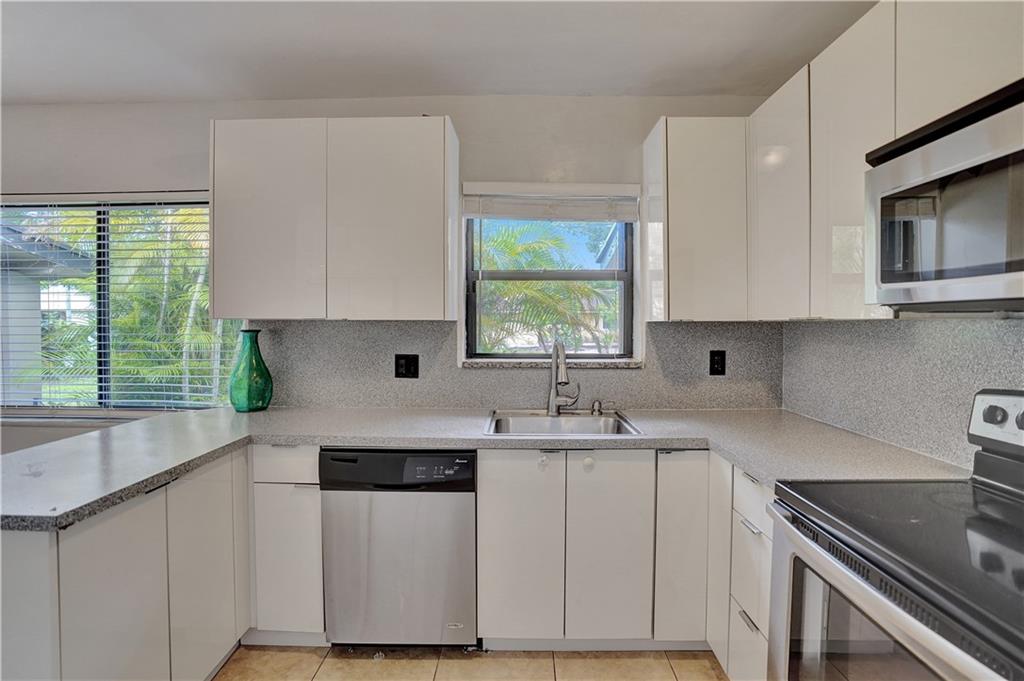 OAKLAND PARK SECOND ADD 2 - Residential